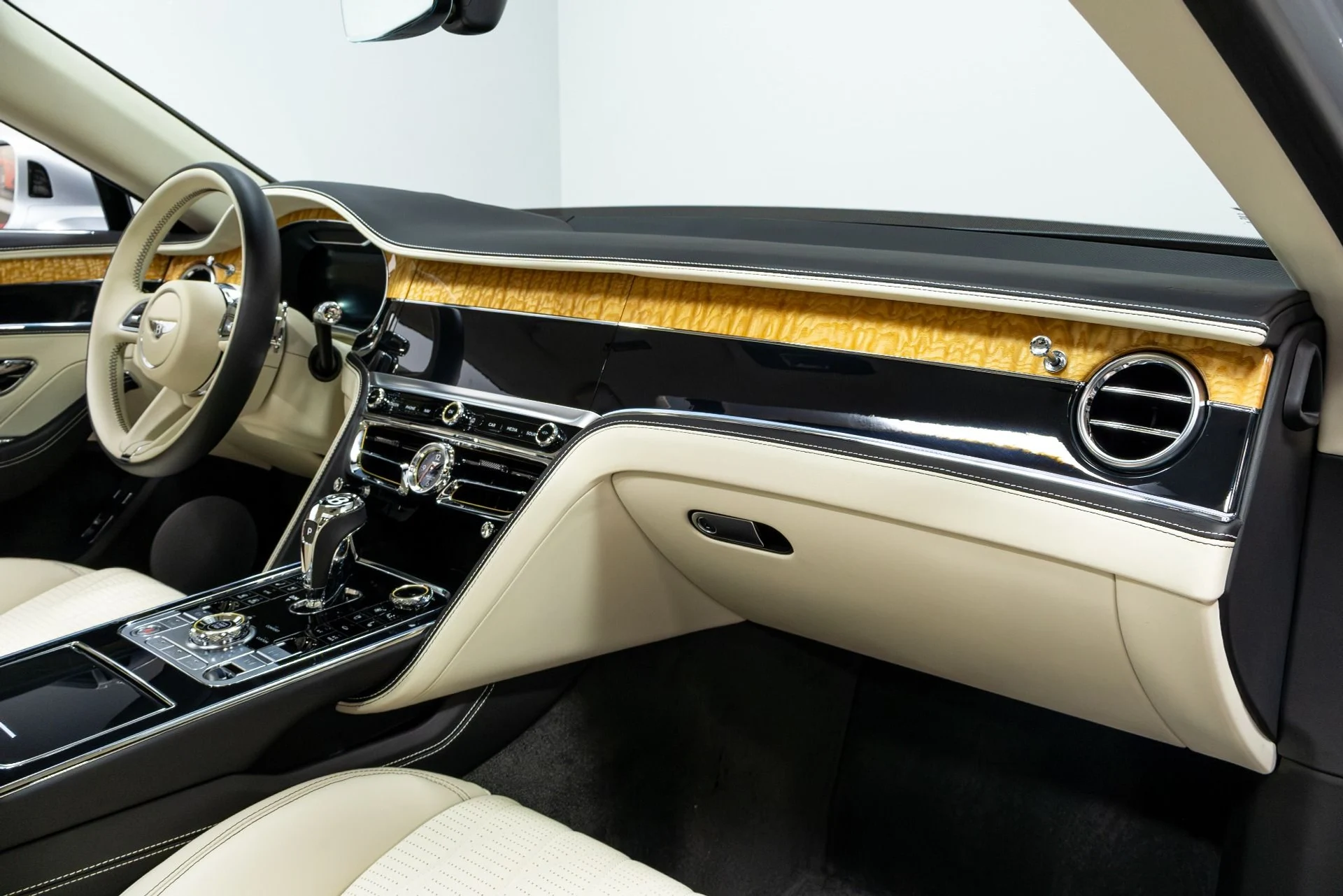 mph021_206078400_Used_2021_Bentley_Flying_Spur_W12_1772666284_59ba20d0c6