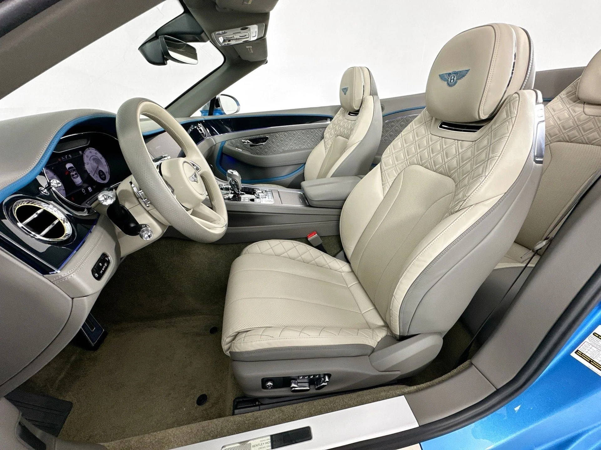 mph021_2060949124_22_da46088345