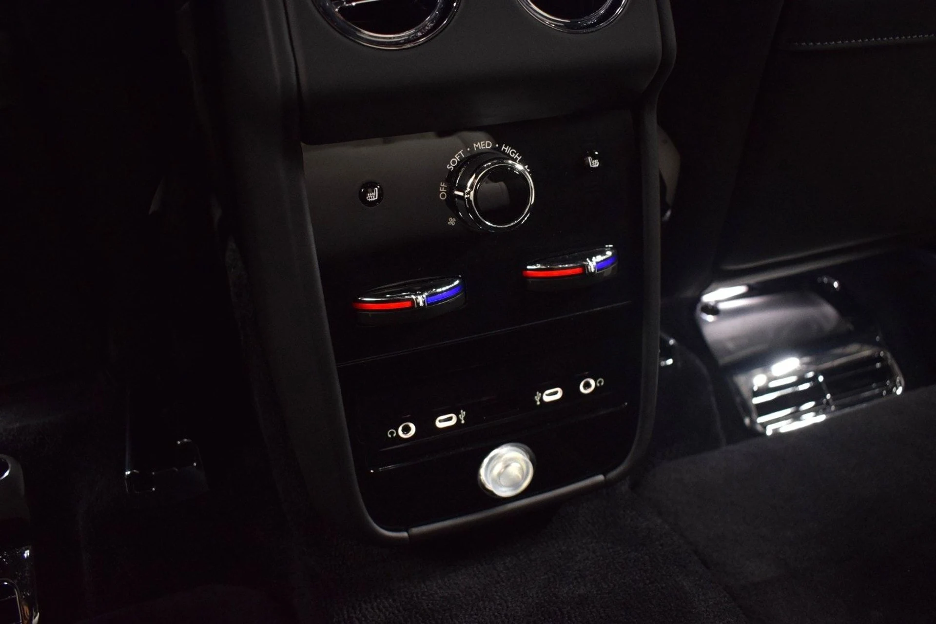 mph021_2066469114_72fd6f0bc1707886e26a54b9c31353a7x_fc59cb9df2