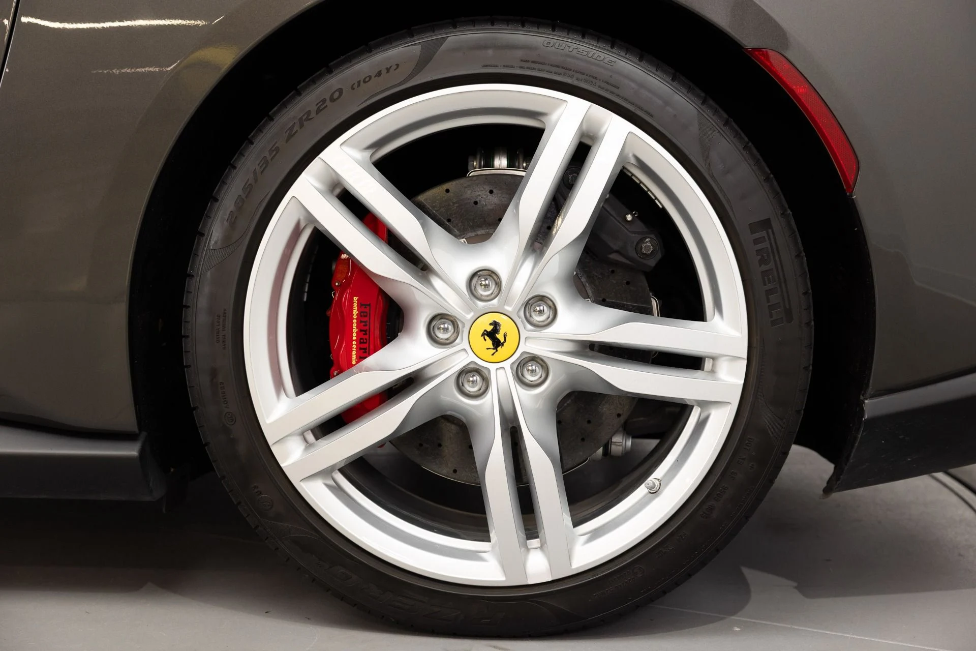 mph021_2072659309_Used_2019_Ferrari_Portofino_1784318320_777dc65dc6