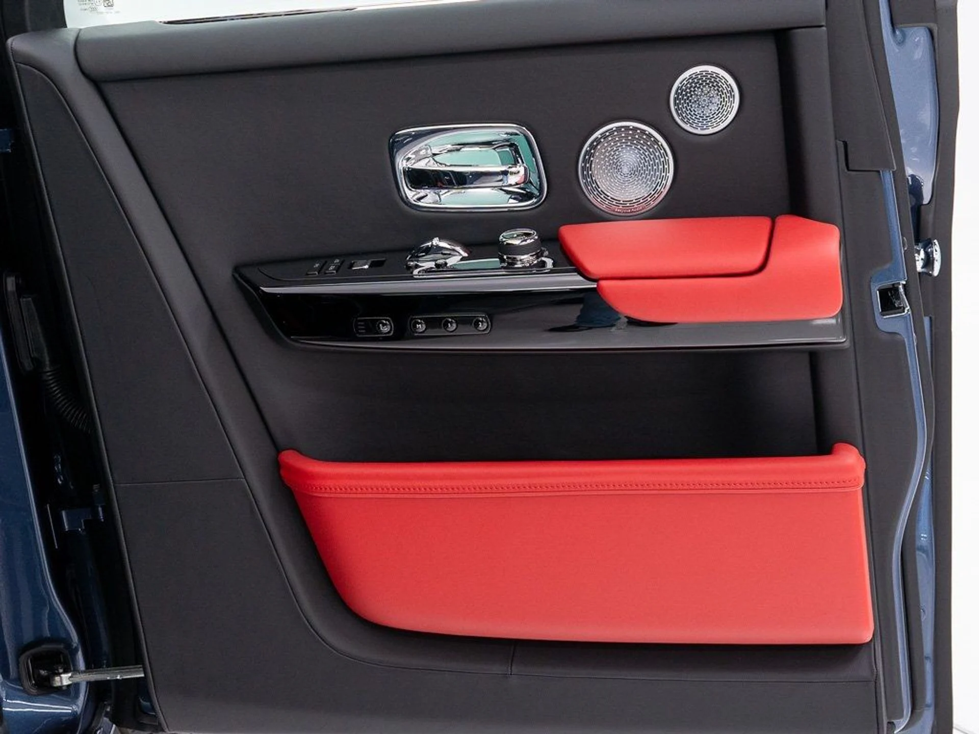 mph021_2076223980_6ec7739ce4b4e724df2557bf3cf17d04_d8536f030d