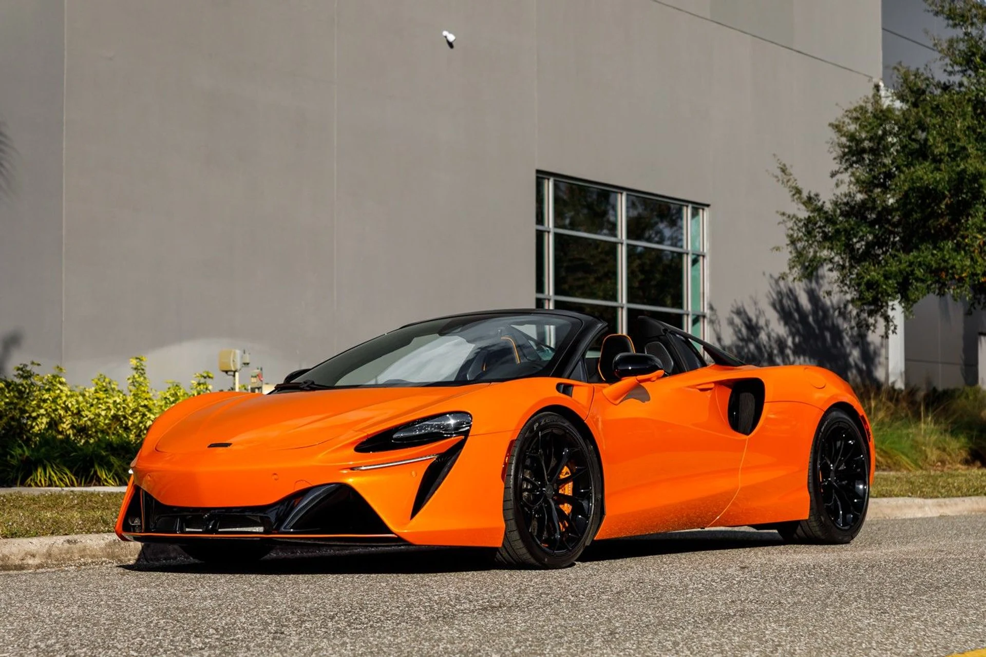 mph021_2077728142_457_p22_l_c61acfd627