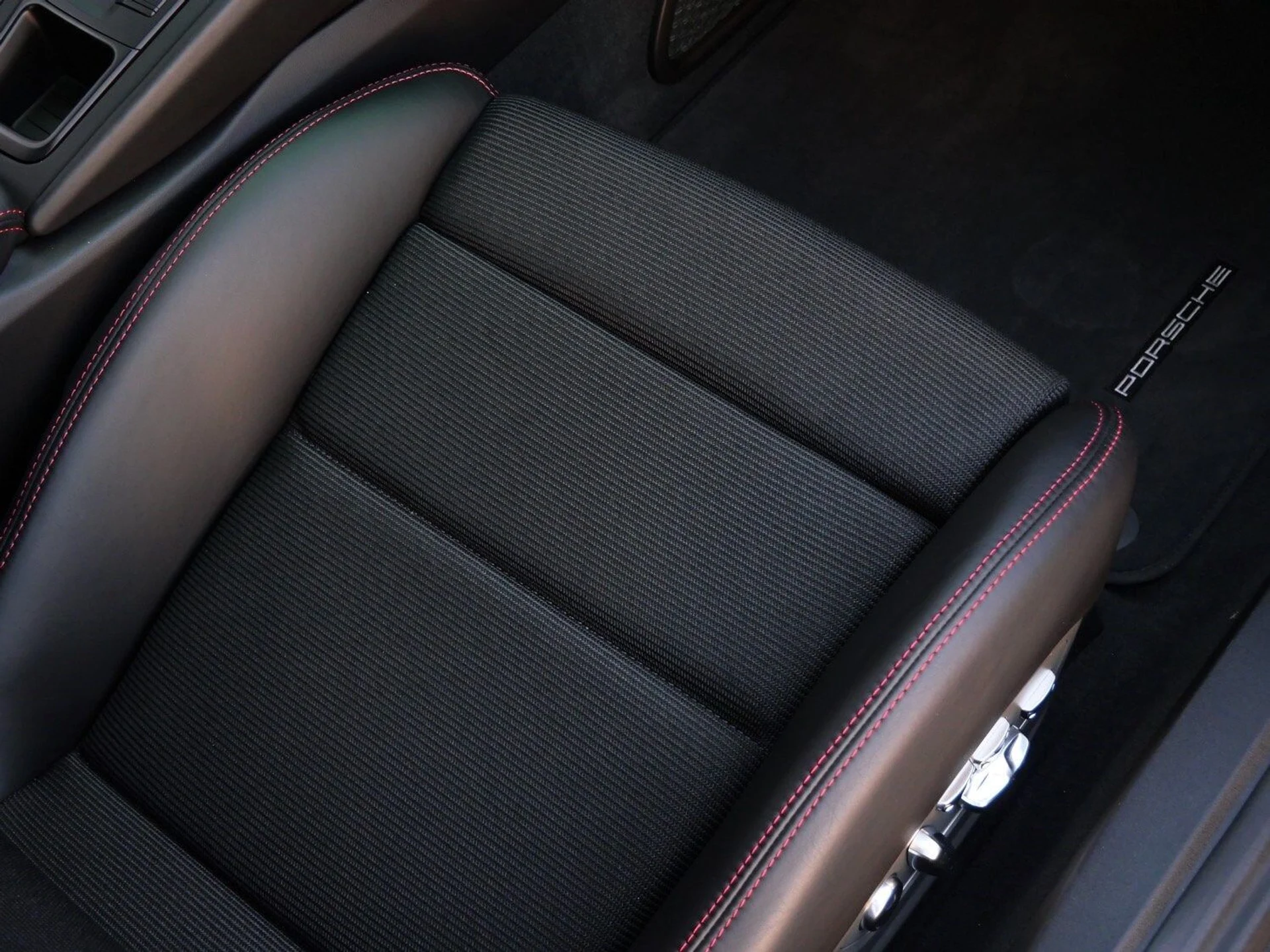 mph021_2079669905_c2d18868018813398de67cc2670f3833x_9f124ac36e