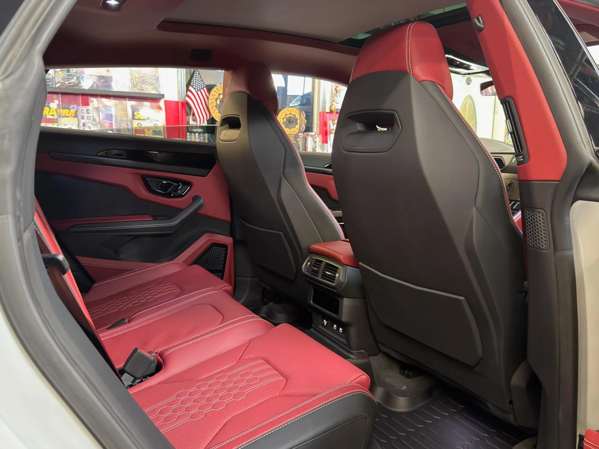 mph021_2083063225_639094528441170773_2ca4b0157d