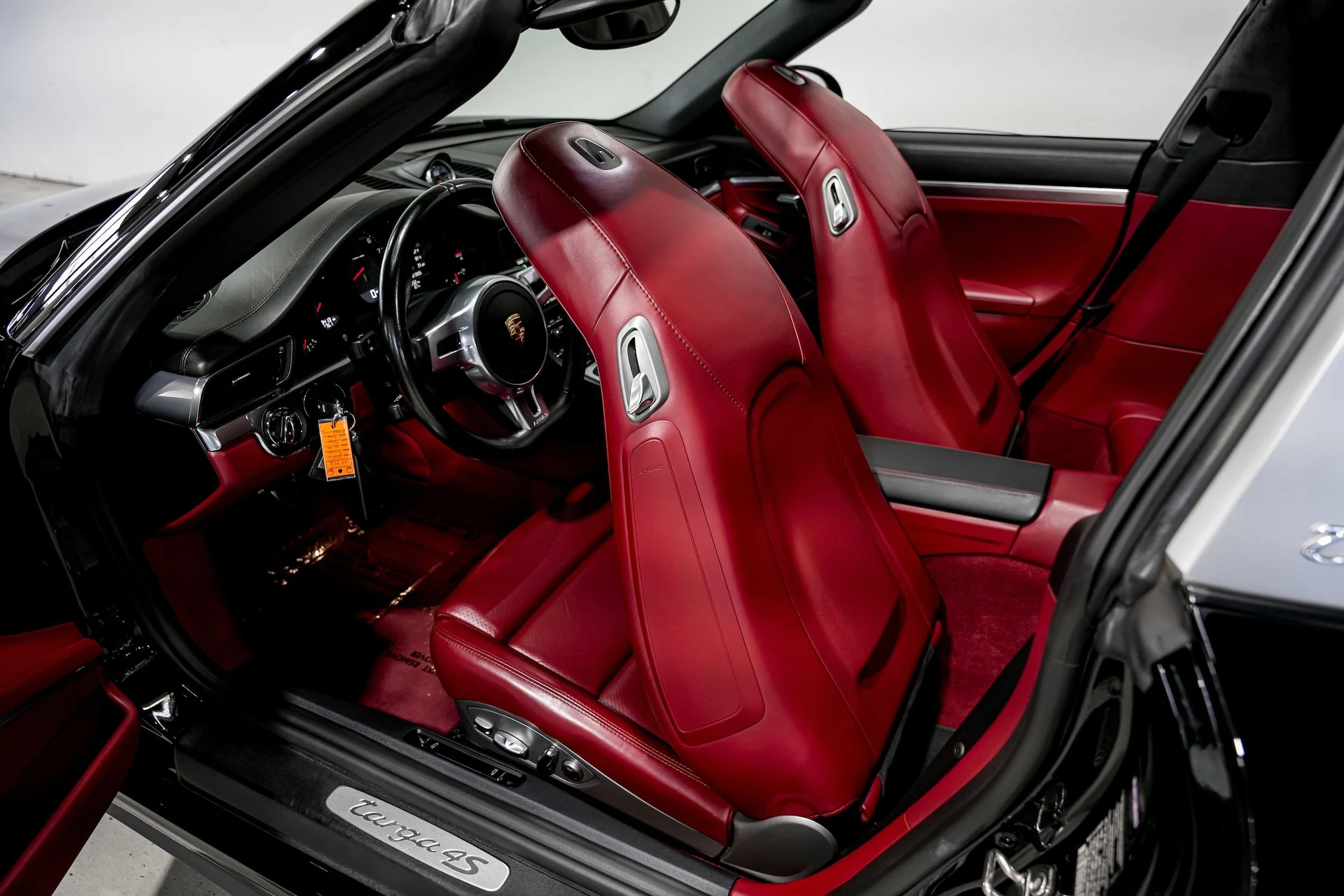 mph021_2084933532_e2ba70555966f1bef229e61c0bf5c689x_7fafdab217