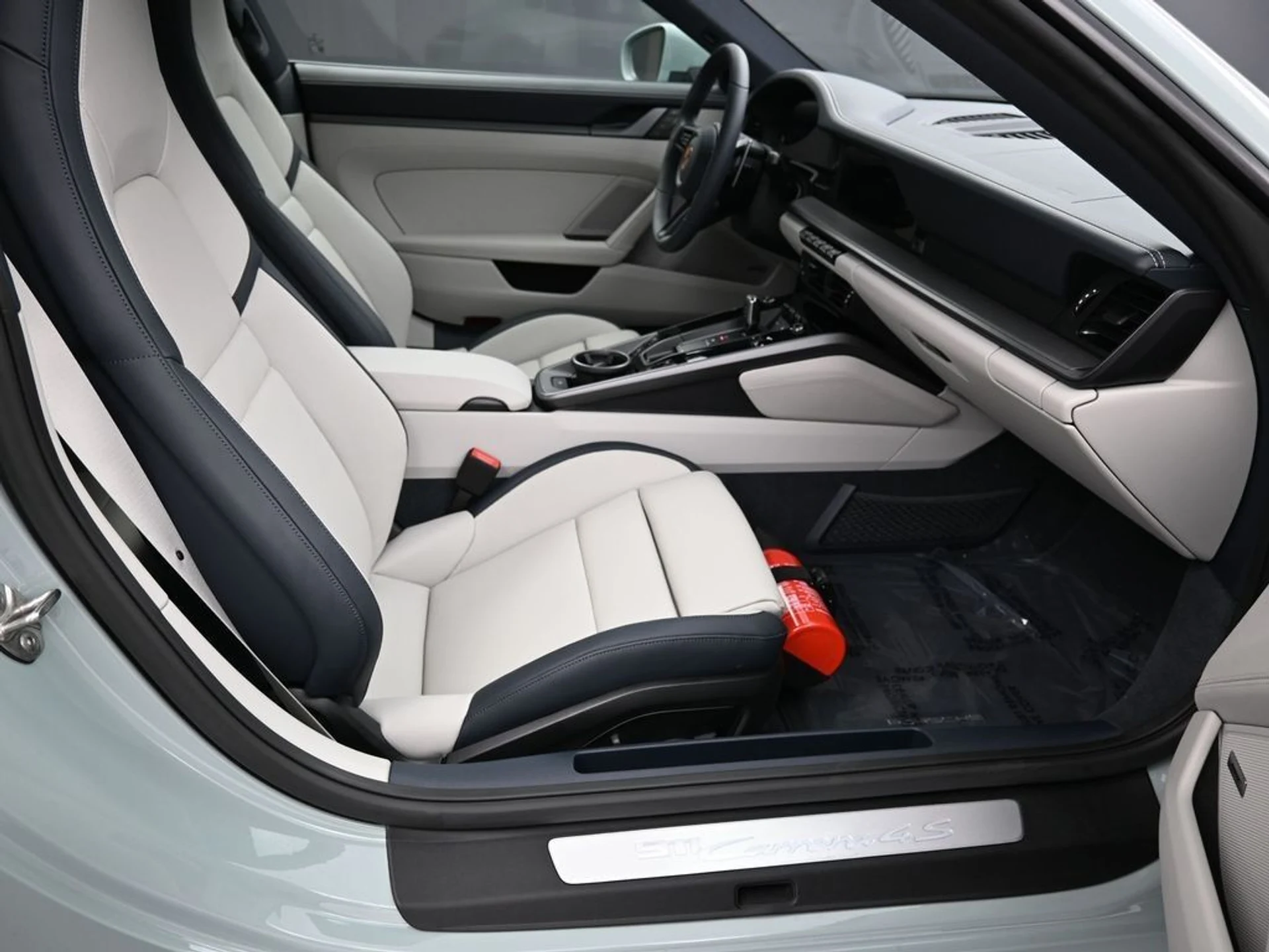 mph021_2085654311_4d01b24dd1733408867da9d0459d5f7c_8893401726