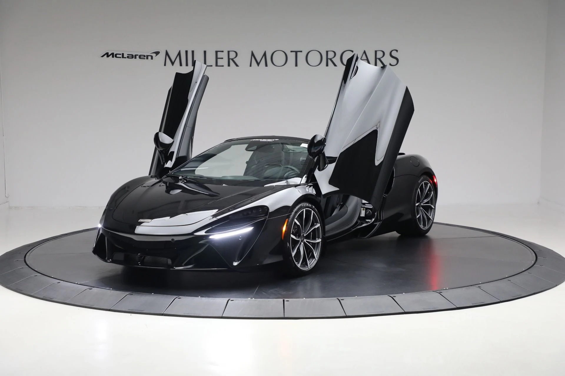 mph021_2098231681_New_2025_Mc_Laren_Artura_Spider_9da7e21c30