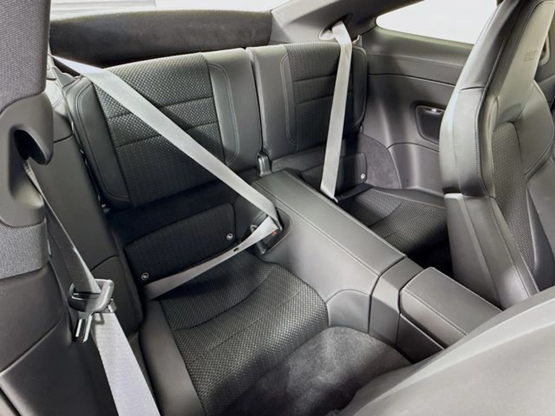 mph021_2098659714_e32c2dd5b65e23232e6c9d7fa4eb1b48x_44f20a84fd