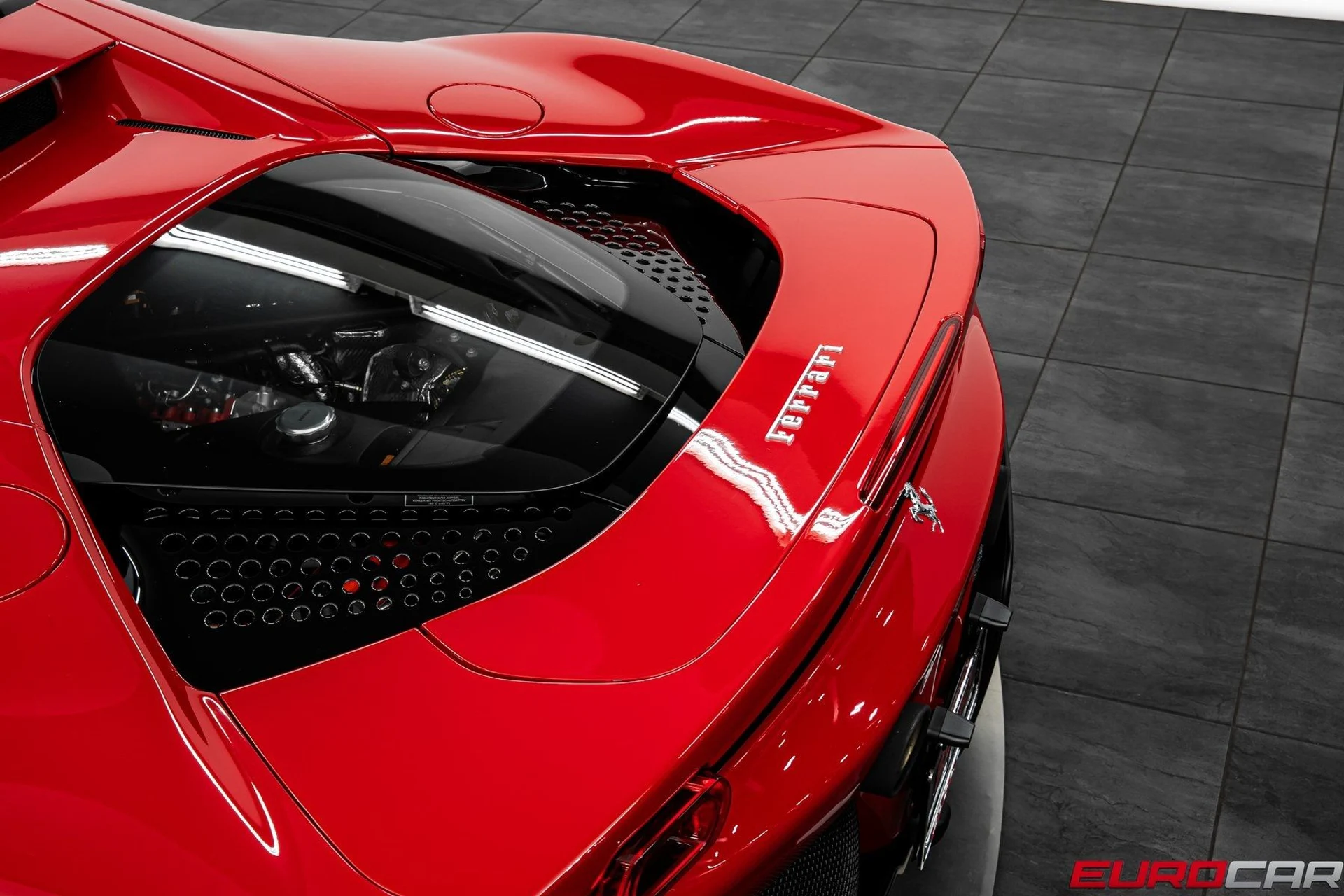 mph021_2100460381_image_22_ac7046ea19