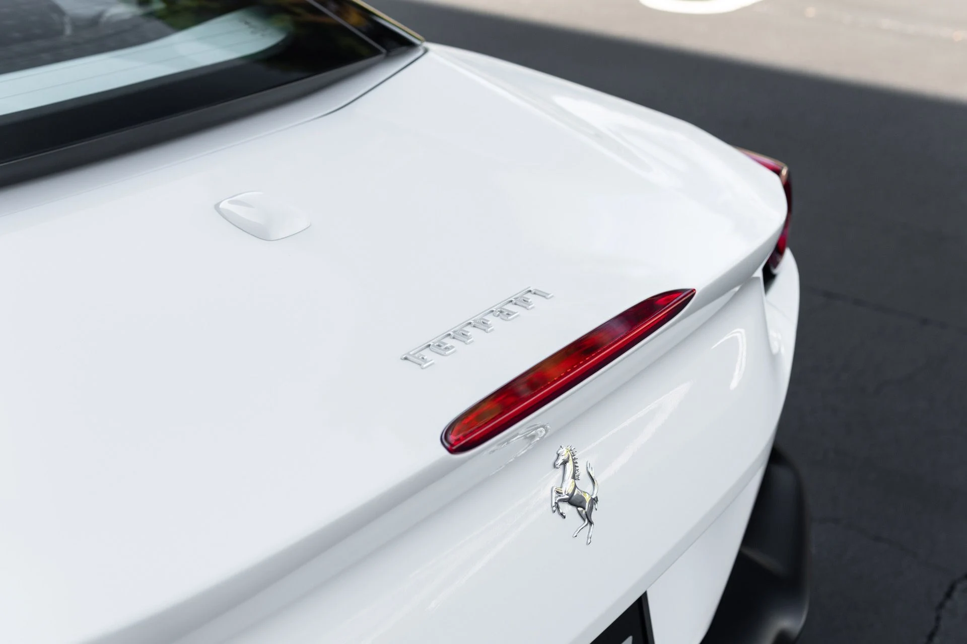 mph021_2101724863_Used_2023_Ferrari_Portofino_M_1766185478_cbf099187e