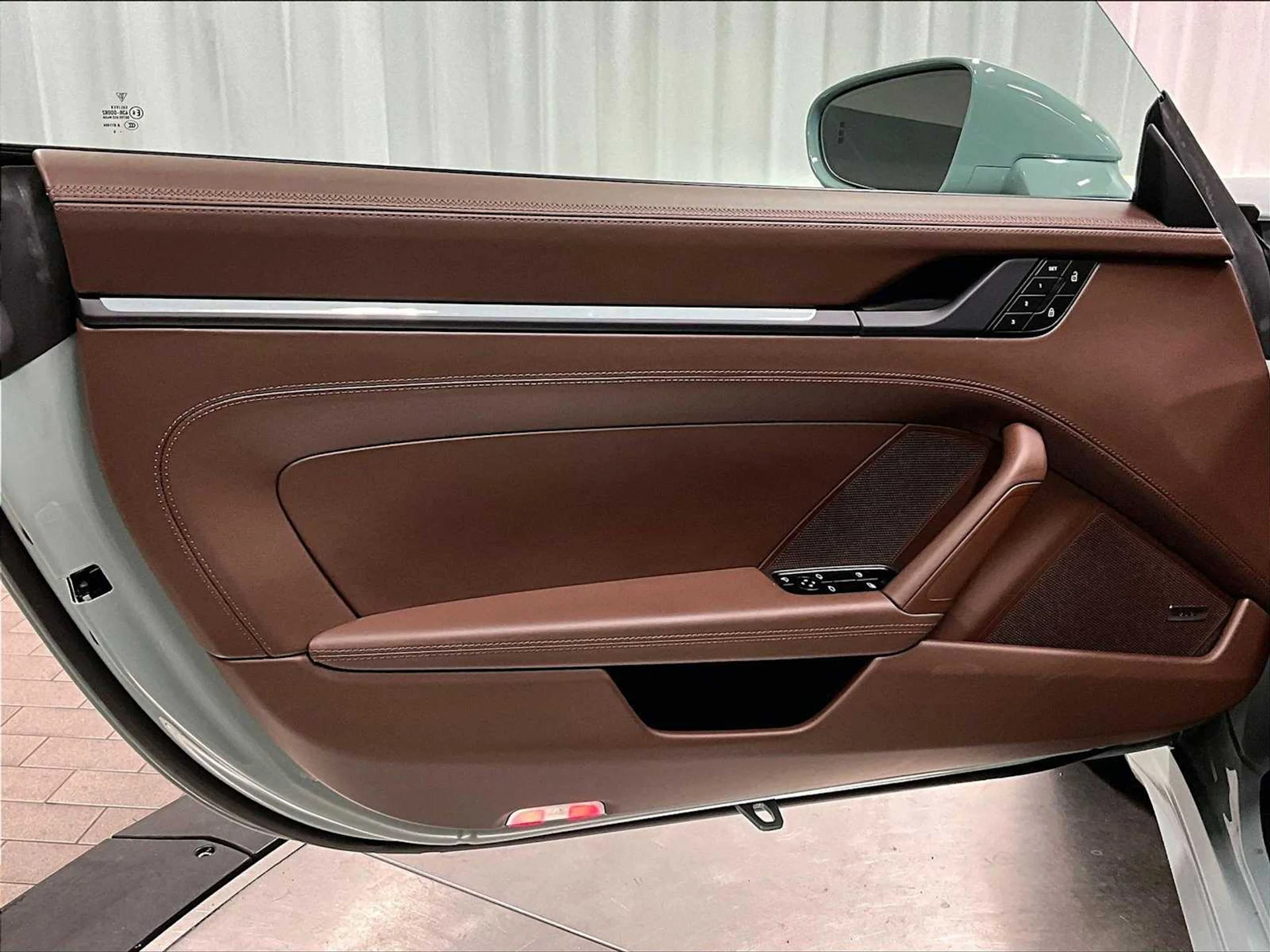 mph021_2103072921_01ff118ca8678e5da1a128d9085bfa9dx_a6df0c2dcf