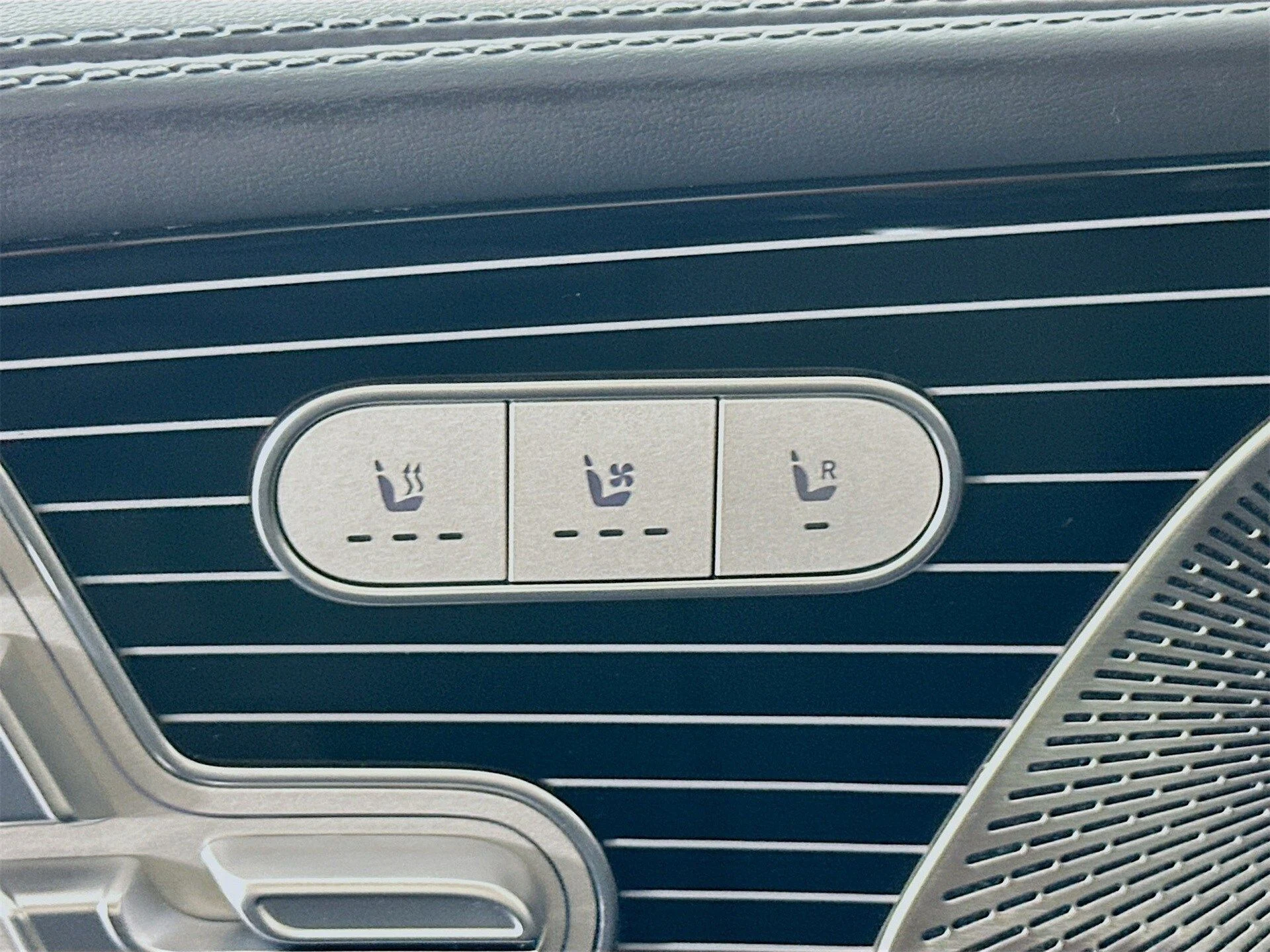 mph021_2117574215_deaf213cb839c8ac6bf6aba4fd644de5x_21e66cb146