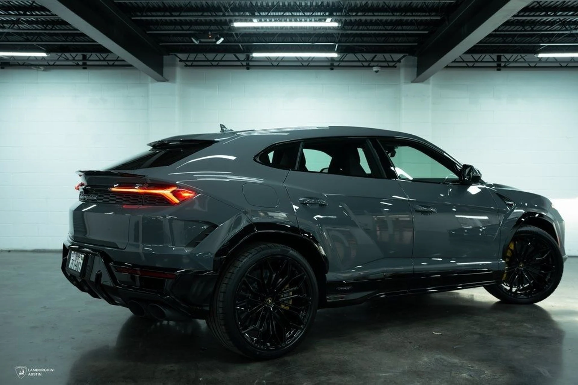 mph021_2117951162_0f867c2eaa1989bd126eaec31ca518d3x_49cdb8c7f5