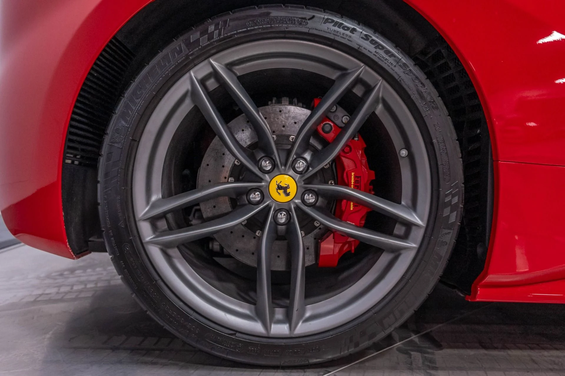 mph021_2131880430_Used_2018_Ferrari_488_GTB_1786120239_43d3d24461