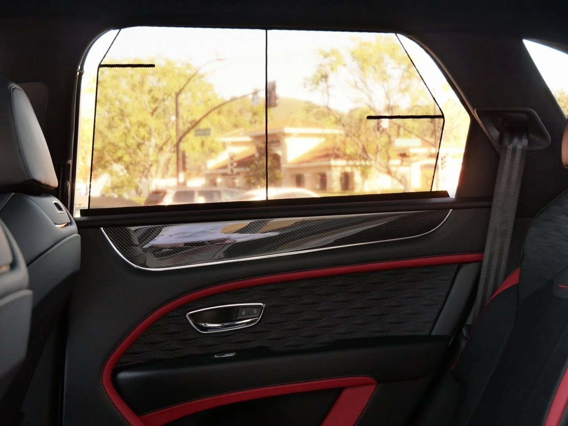 mph021_2136483420_4994656152f8d25fdf885928c0fc40aex_93f2d3f742