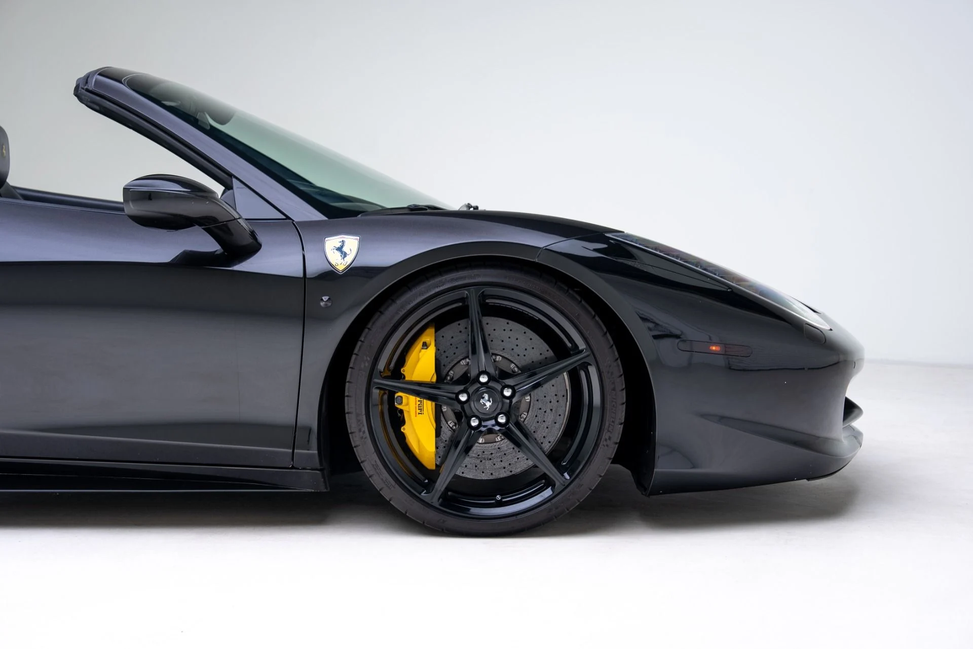 mph021_2137522557_Used_2015_Ferrari_458_Spider_1768509966_fa96e7fdcf