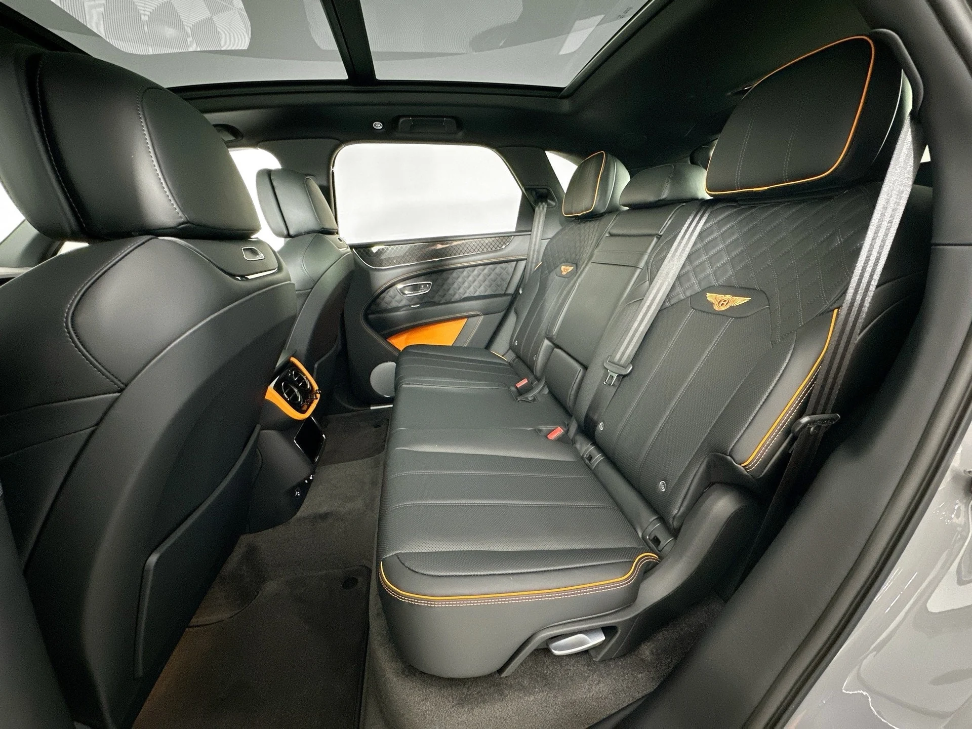 mph021_2137643365_22_cd23df5e05