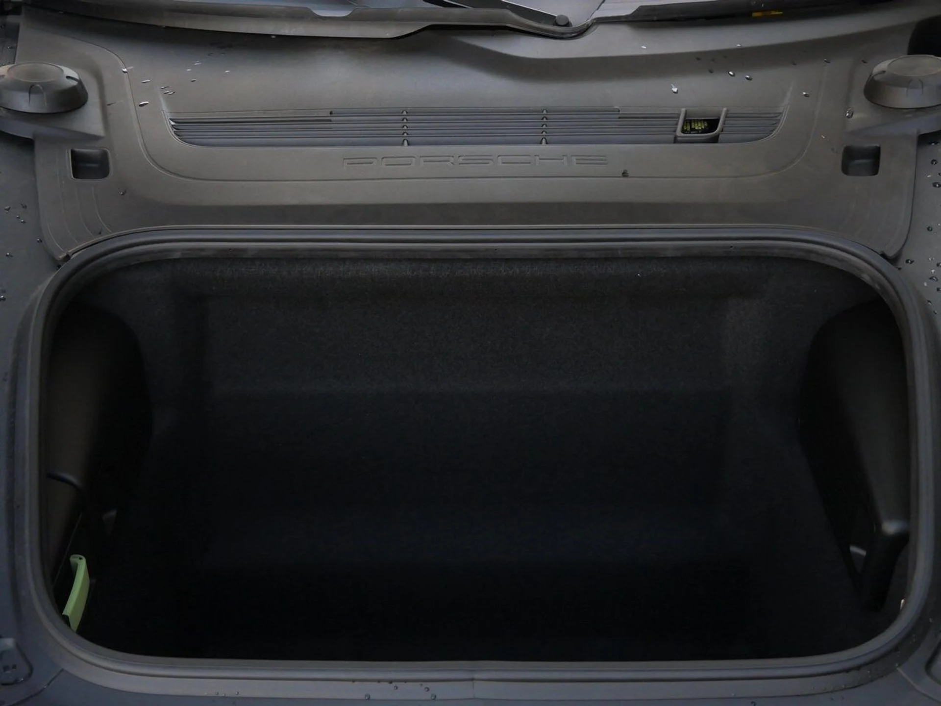 mph021_21406150_e5b36b58f43e473393b7752dc3bcb5d0x_f53e893633