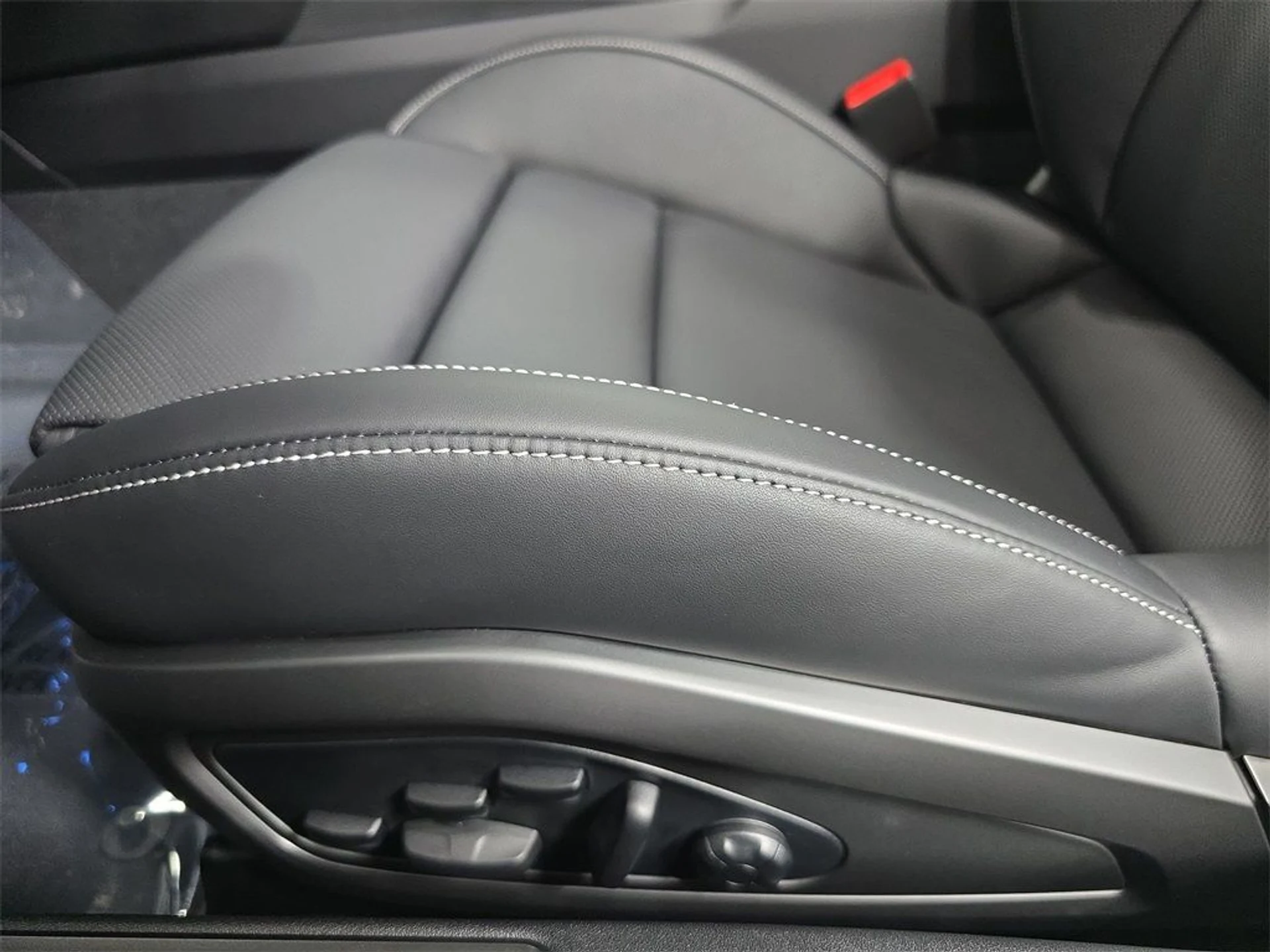 mph021_2142857189_d6dfdeca865a42e42d7e0c394f4a243c_29436aa4f7