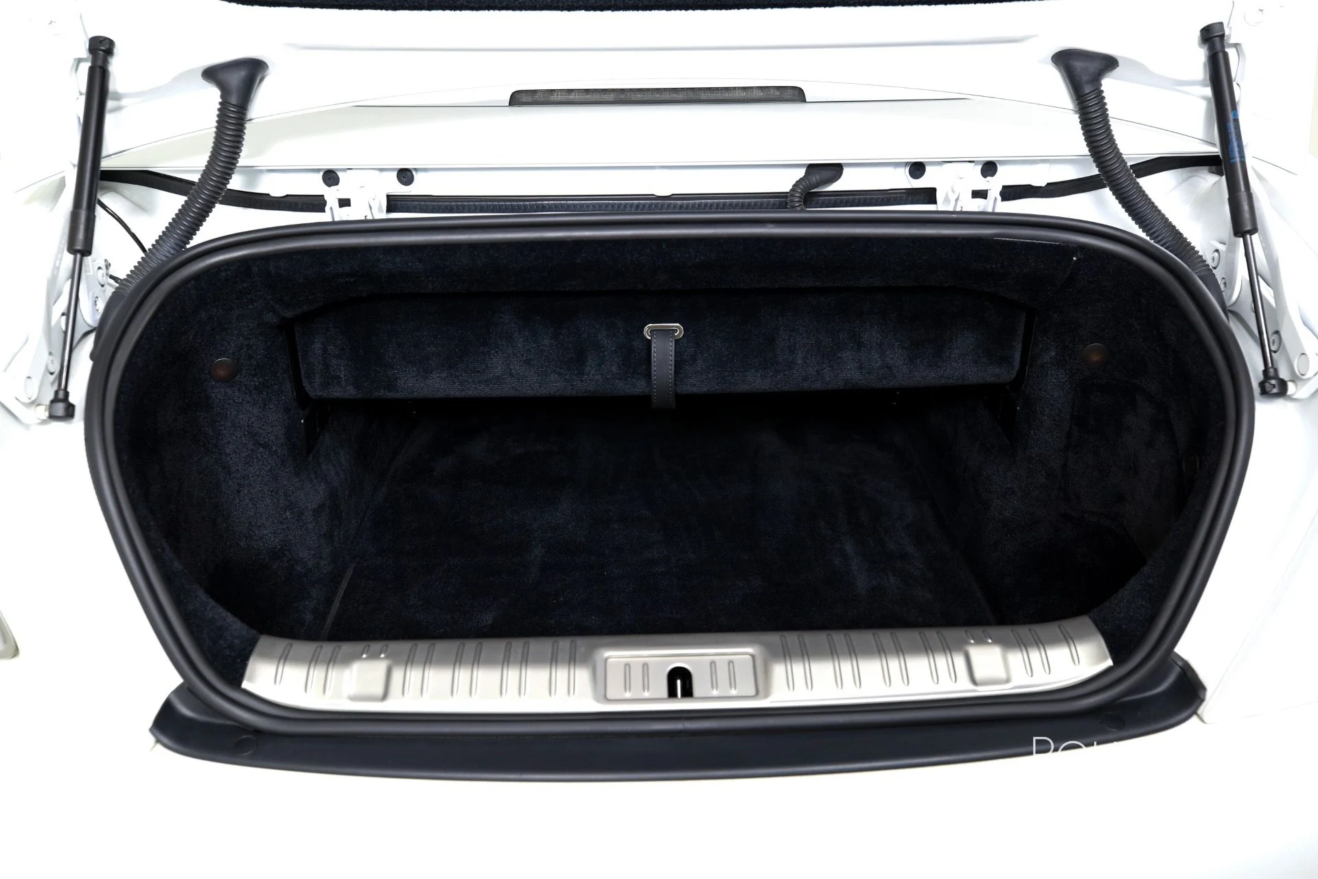 mph021_2145765290_Used_2018_Rolls_Royce_Dawn_1750953521_b96814e0f6