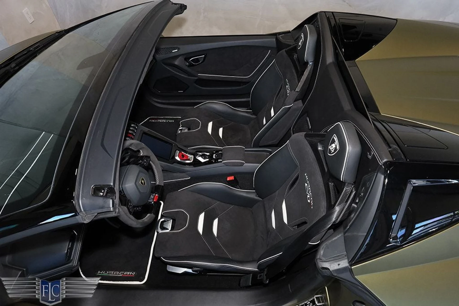 mph021_2147163729_used_2022_lamborghini_huracan_evo_spyderrwd_9689_22989823_22_1024_c22e4f73d8