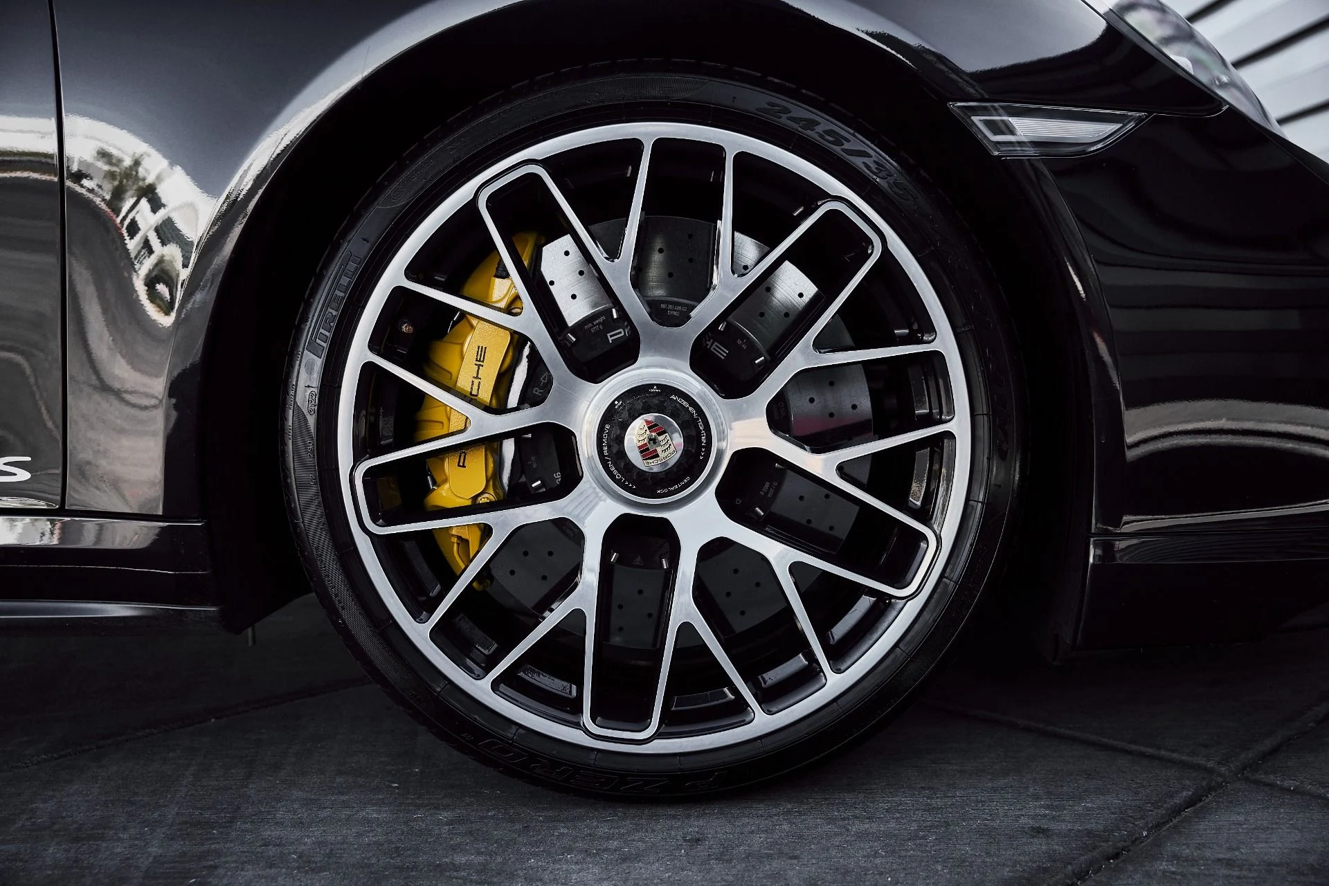 mph021_2147512761_Used_2014_Porsche_911_Turbo_S_1776734569_6b9d21895b