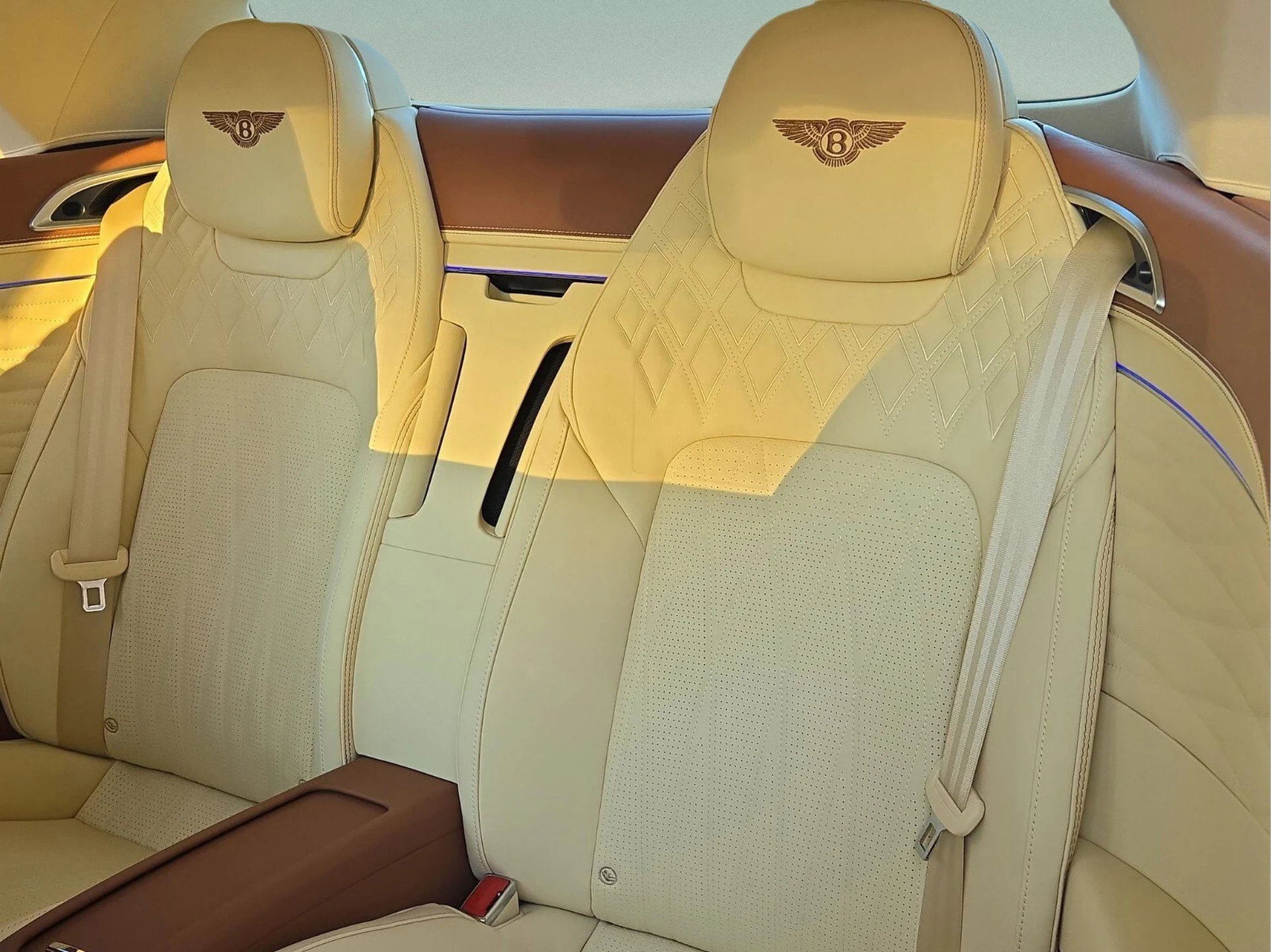 mph021_2153390970_4541ab37cbc415c3133f5459be6626c2x_52a63939cc