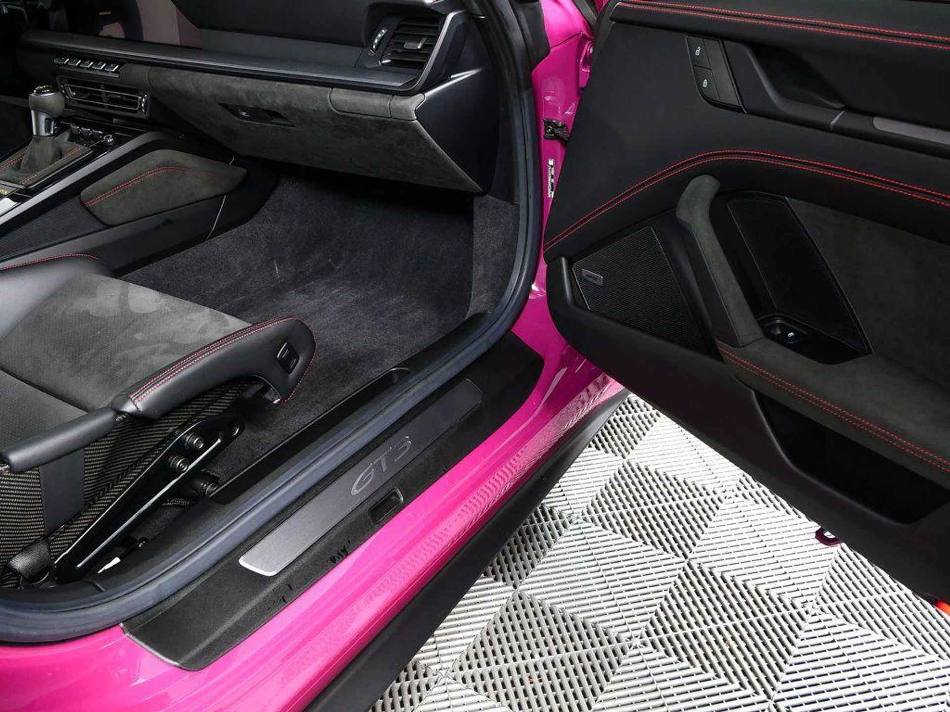 mph021_2155789448_m_JW_Ibx665_Pt_Kf_Z6tt_VWI_Otuu_Cig_3caba3314f