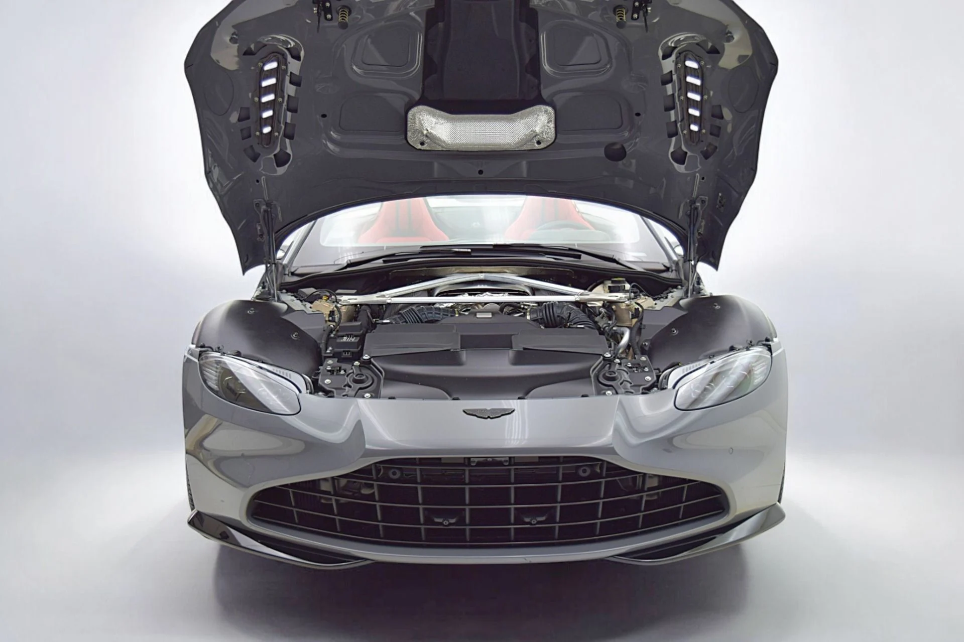 mph021_215736088_Used_2023_Aston_Martin_Vantage_Roadster_d1b036f297