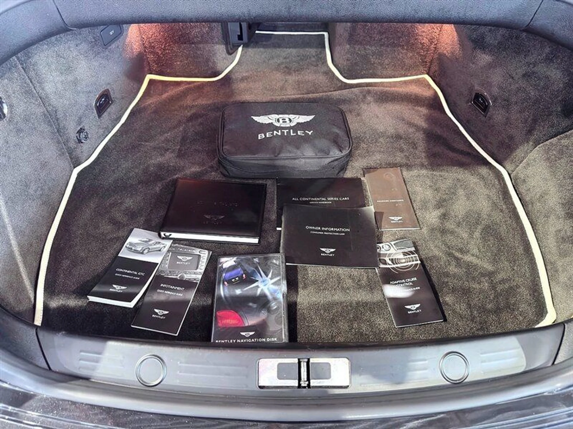 mph021_2160022917_7127197b11_800_d433c143a1