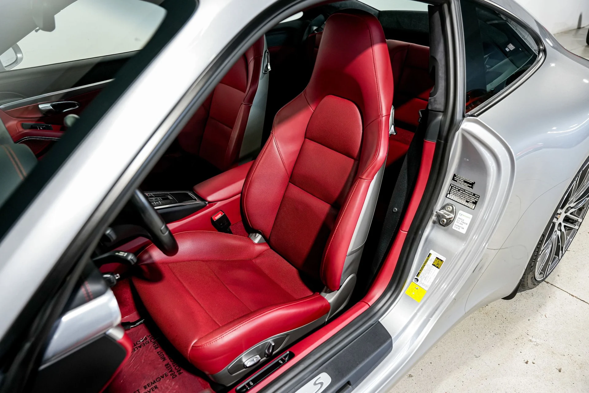 mph021_2160719943_4c8bb2ada522c29a728100604bf108b8x_b22bd55dcd