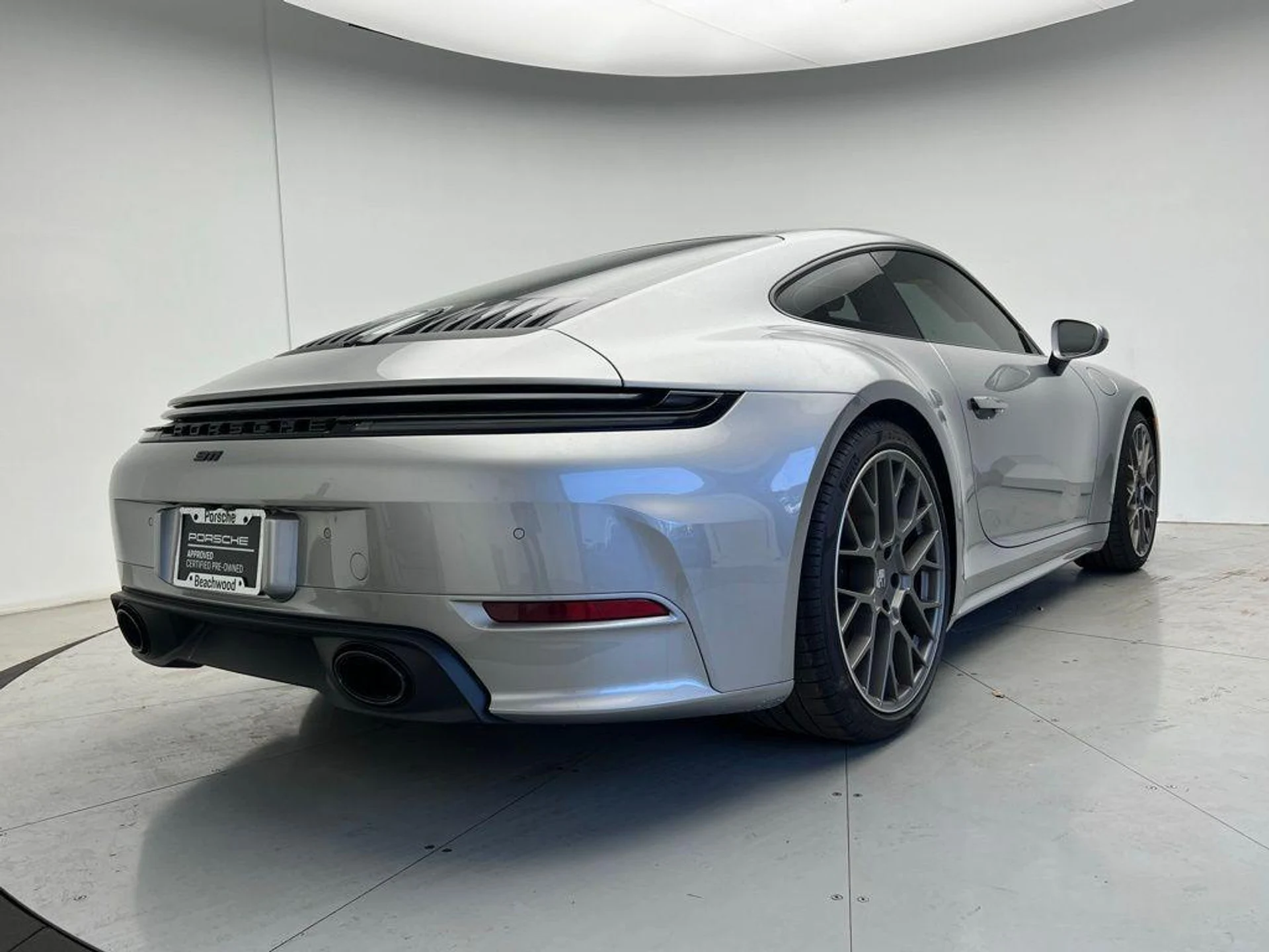 mph021_2161012152_8_Xoo_G_Xduq9o_S_At_Wi_RYLGL_Wx_H6_VI_0c31a4f78a