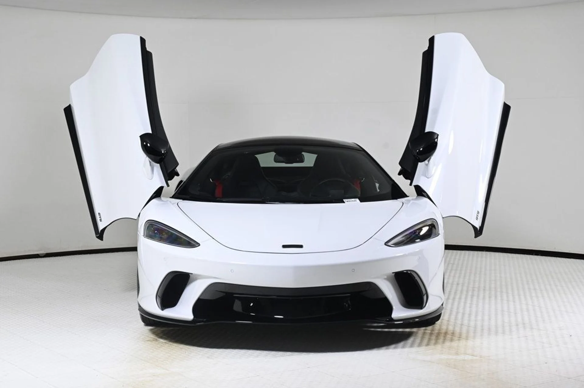 mph021_2170710833_new_2026_mclaren_gts_techluxcoupe_11350_22972747_21_1024_0db1f0818d