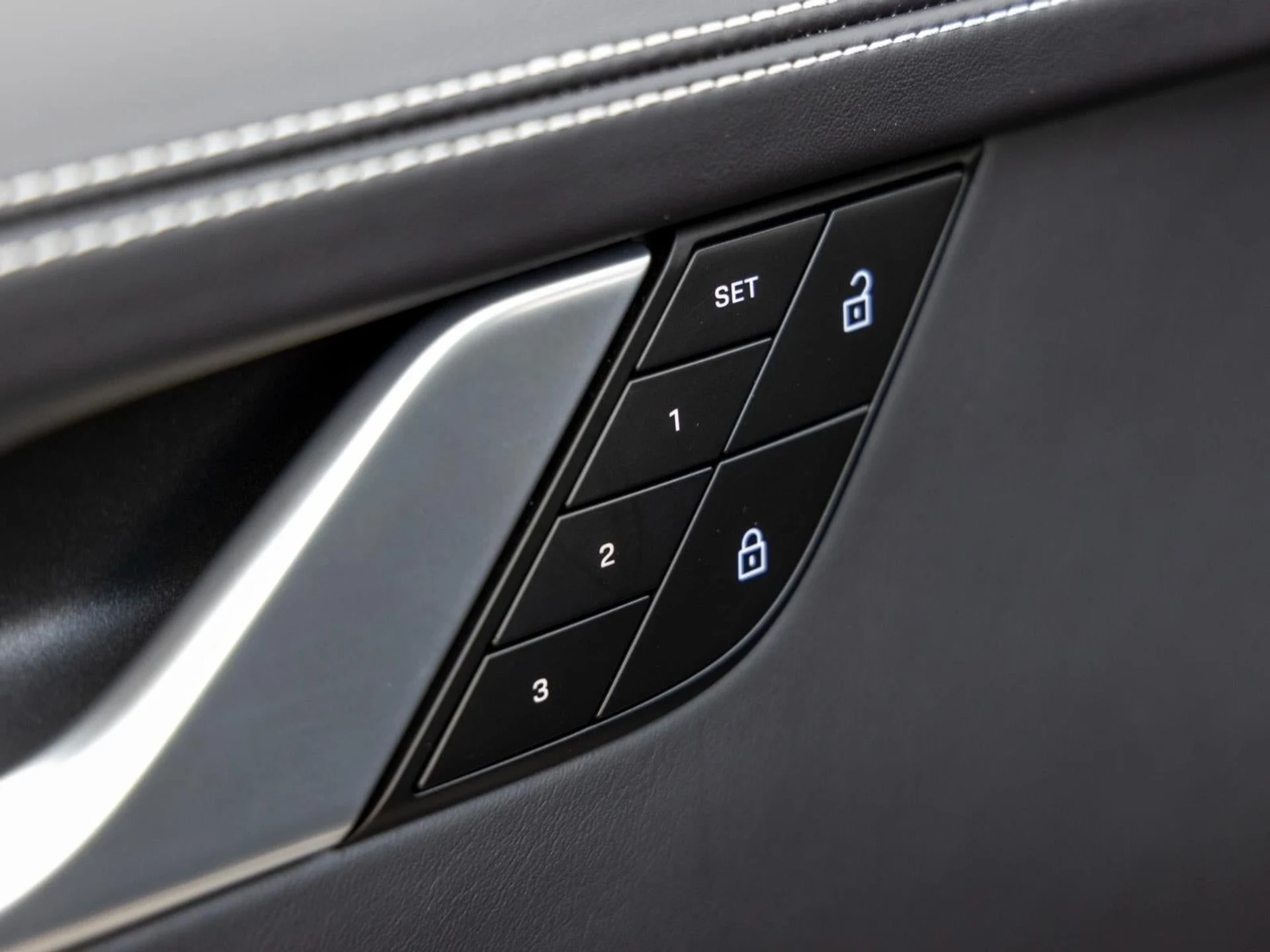 mph021_2170833454_22_3c5ab2ddc4