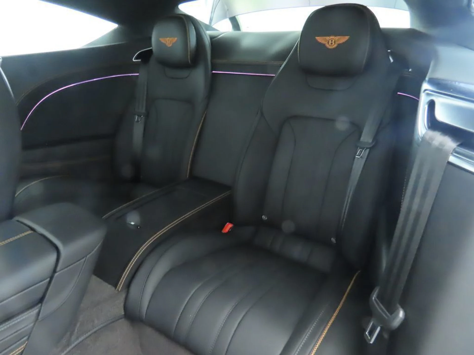 mph021_2171889396_new_2025_bentley_continental_gtblackeditioncoupe_8119_22910188_22_1024_76cb7b940e