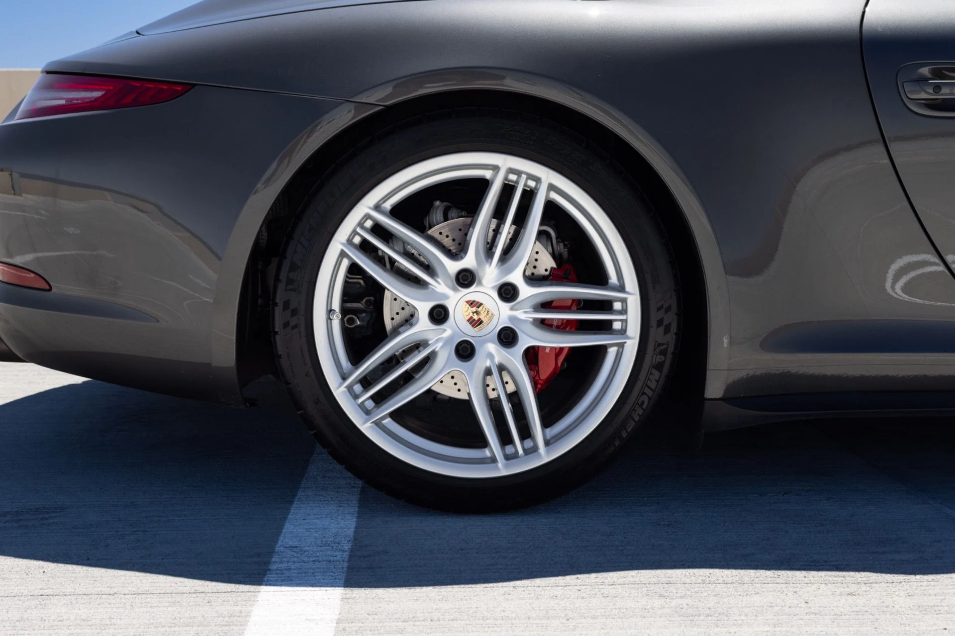 mph021_2177244847_Used_2014_Porsche_911_Carrera_4_S_1778268069_79fa13d0ca