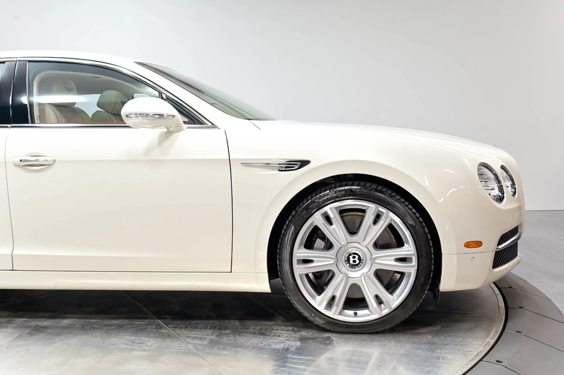 mph021_2187162401_Used_2016_Bentley_Flying_Spur_W12_1779838751_0964968f56