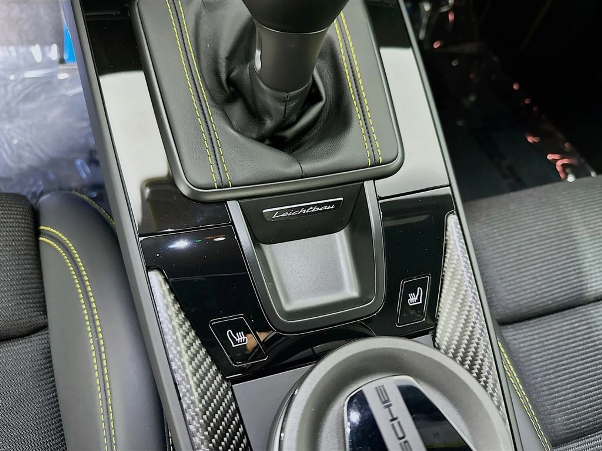 mph021_2193384359_4bde6b9cef4a8710cf8f4b4b8d51f4fex_752558d709