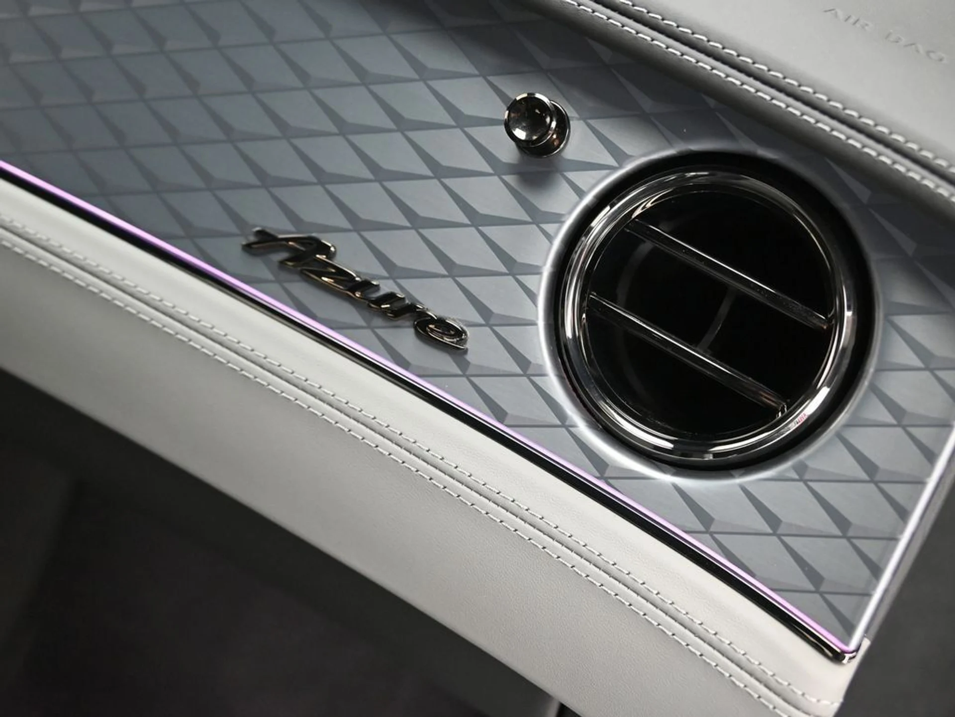 mph021_2193648456_ef0058e8a1da16d957933cf86d2aac1e_0c2ac7b737