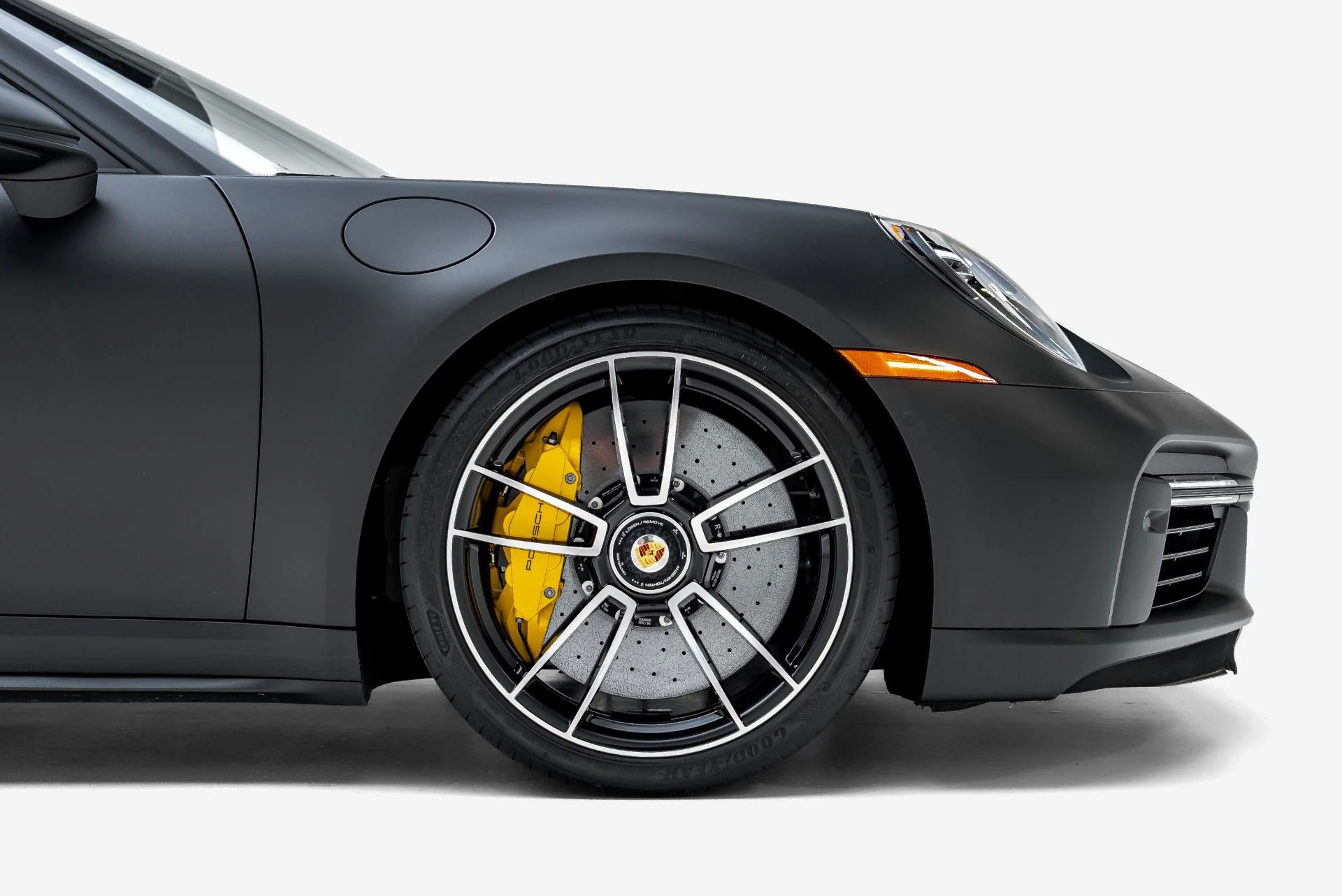 mph021_219978555_Used_2022_Porsche_911_Turbo_S_1787785330_954889f22f
