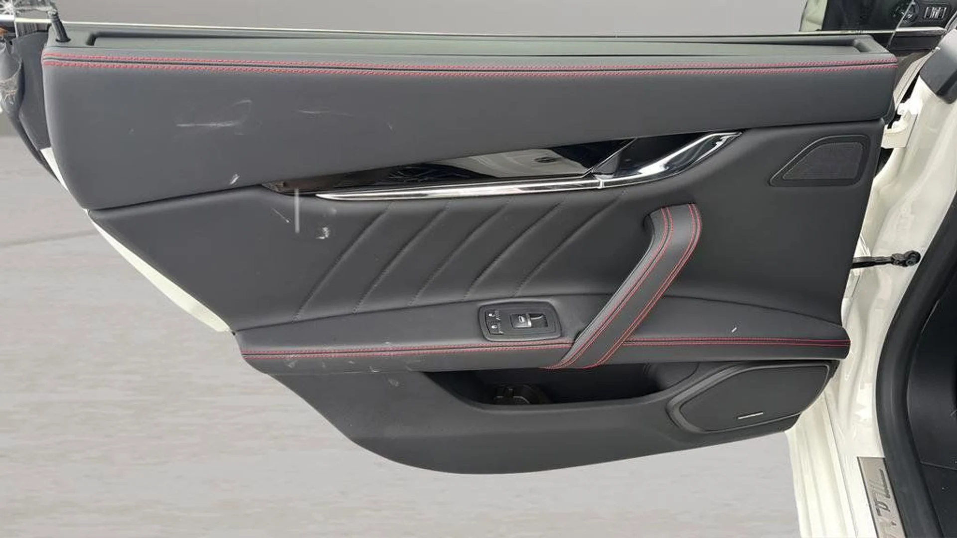 mph021_2204616130_c607ee0c11b64deba57dae44a62a1034_ff0aff18a6