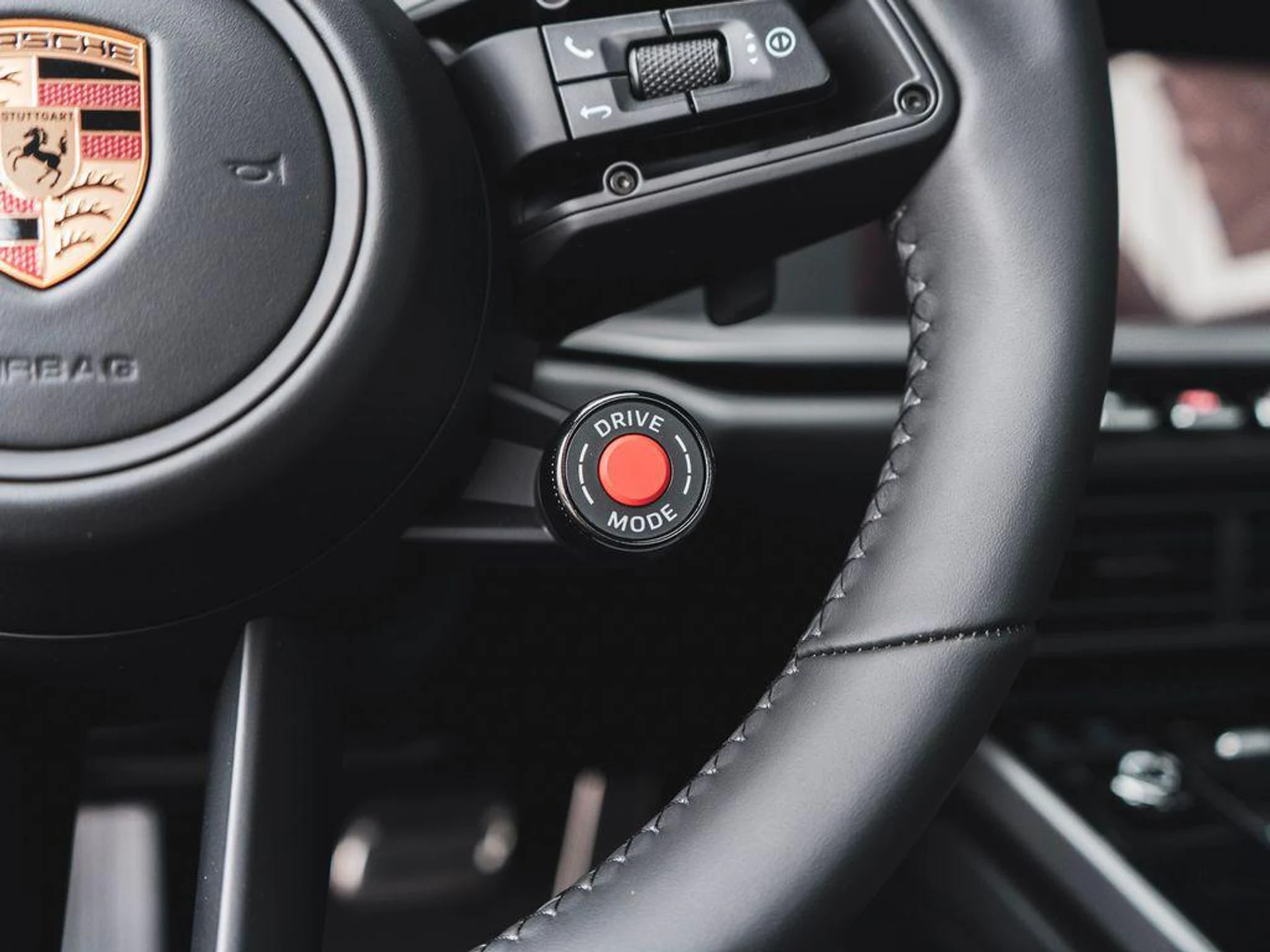 mph021_2211107055_Br_Yg_Nrd_Ka_Y_Yv_Rh_Ytwxai32_Um6g_440491cc3e