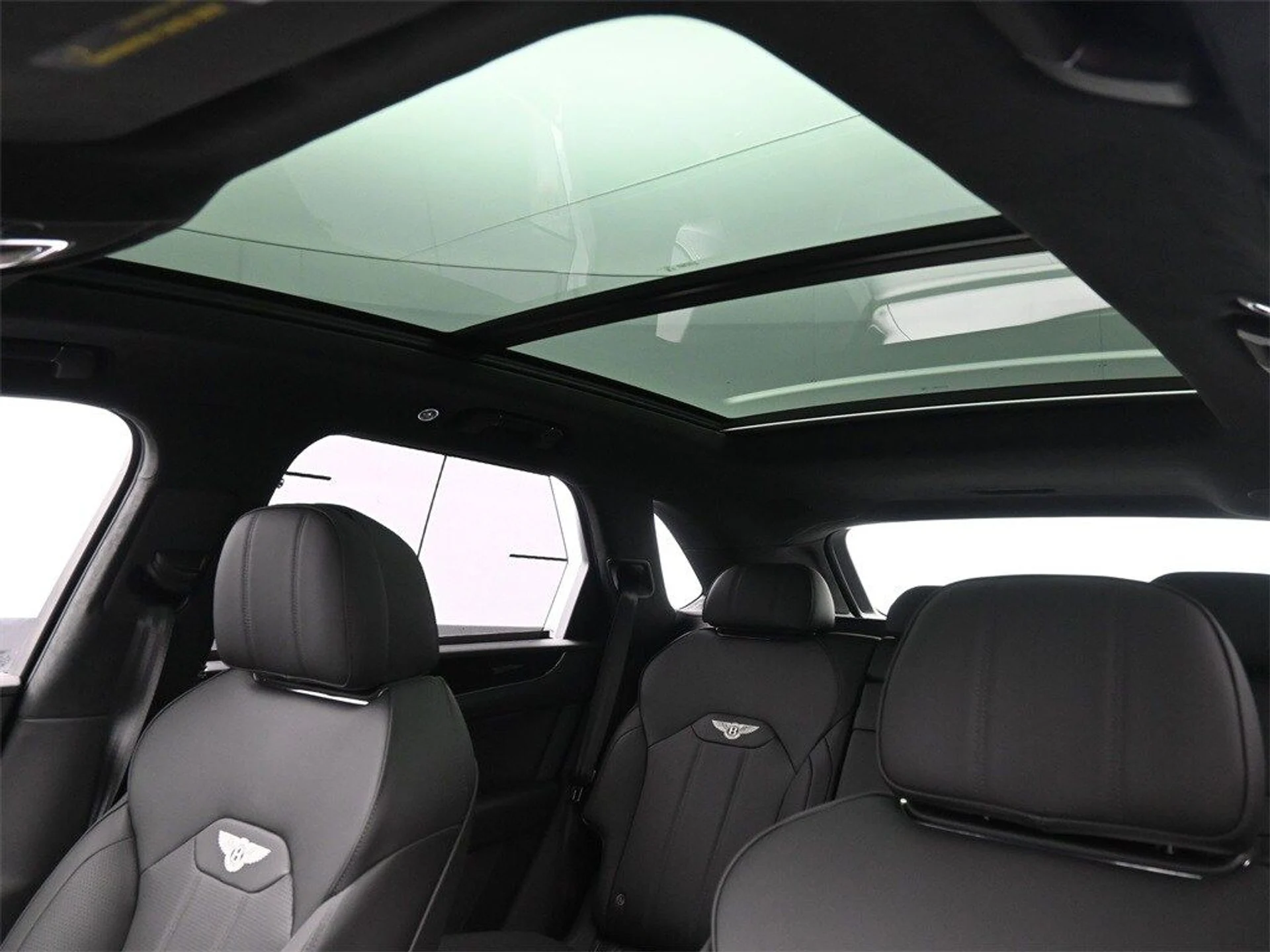 mph021_2211132993_02eb61b9b50b63a0d31d5b48dde8d2bcx_f266f3f7c7