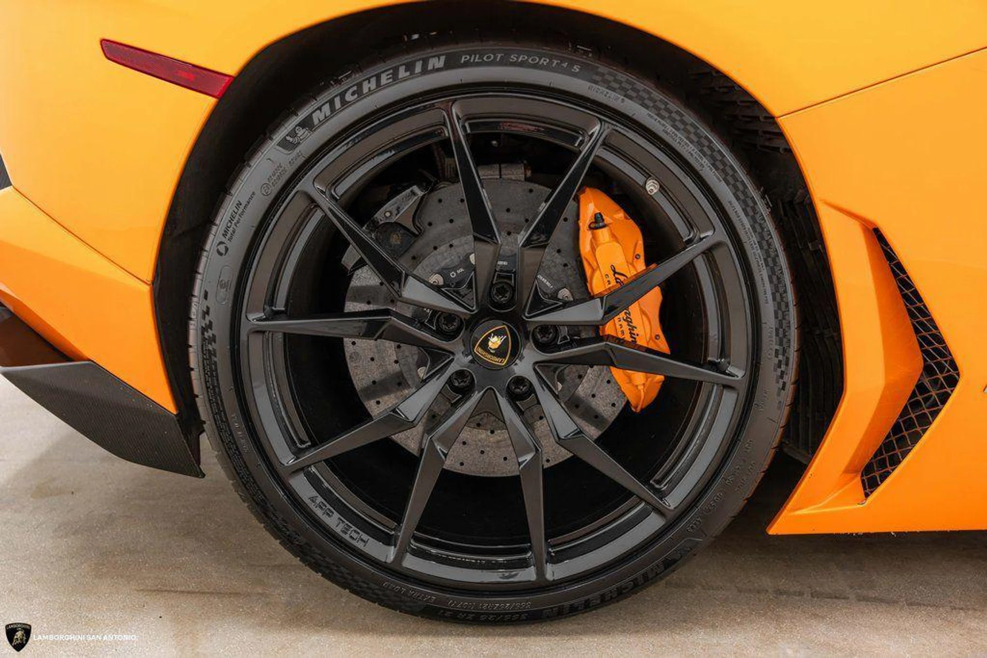 mph021_2215553856_UZ_Mqa96vlo_N_Ny_ZX_3_RRF_19_S_Wcq5s_2b25f347d9