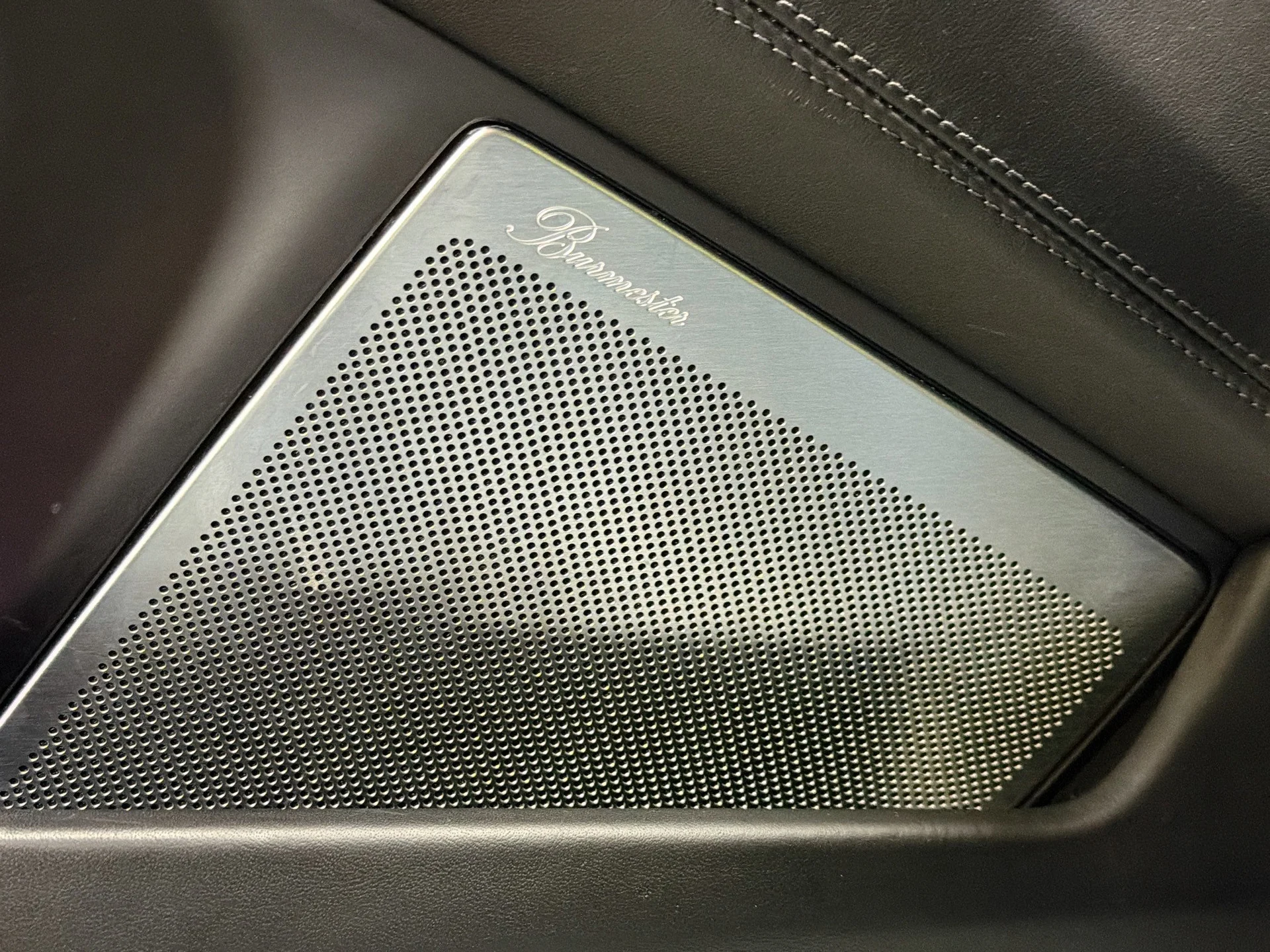 mph021_2216704950_85d244f3873eccf467c14296659b238f_186d290336