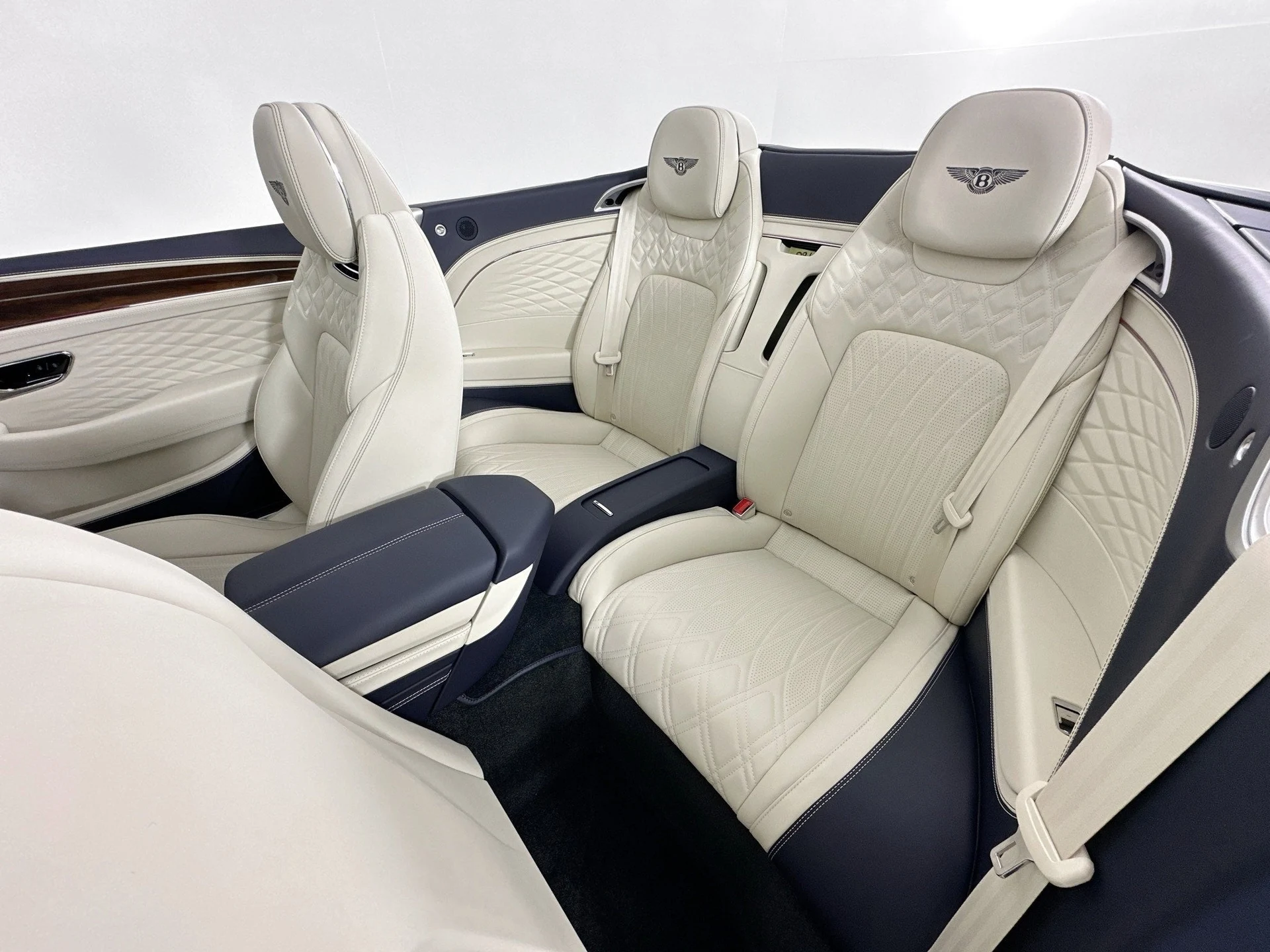 mph021_2217711179_22_233d716093