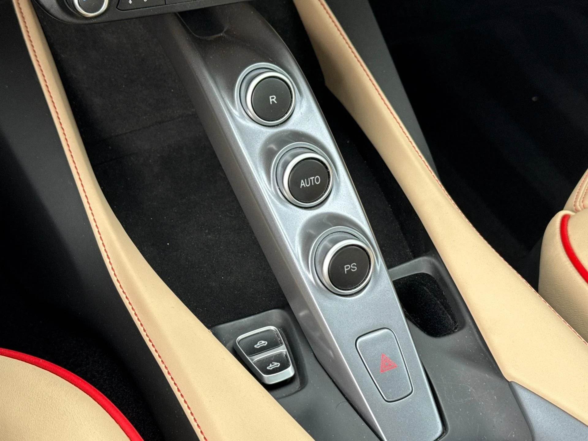 mph021_2226911572_Used_2019_Ferrari_Portofino_1769594638_f3ae7cff3c