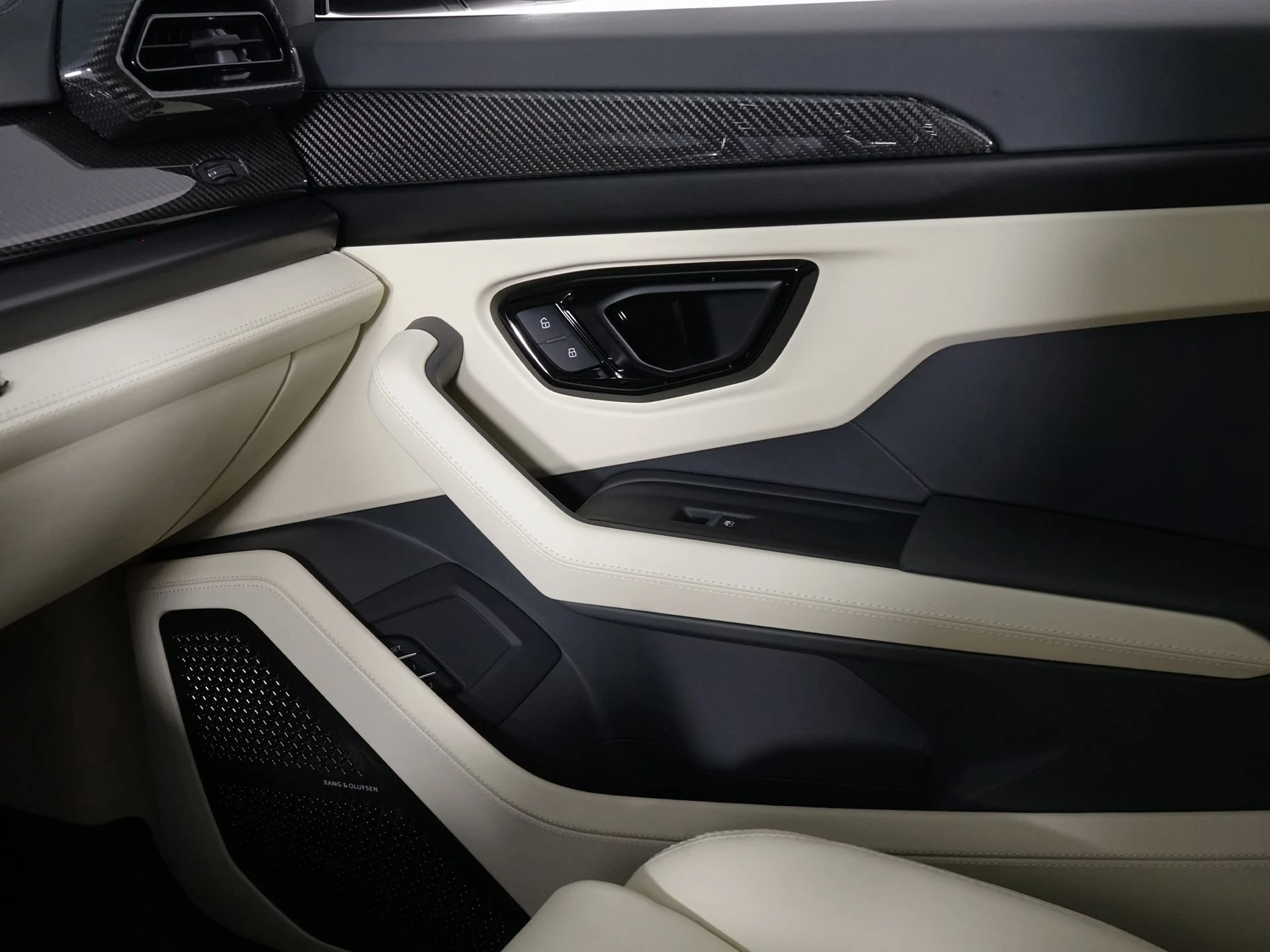 mph021_222829405_64f13017bca582ad8b7a814f0eae973ax_7432932aed