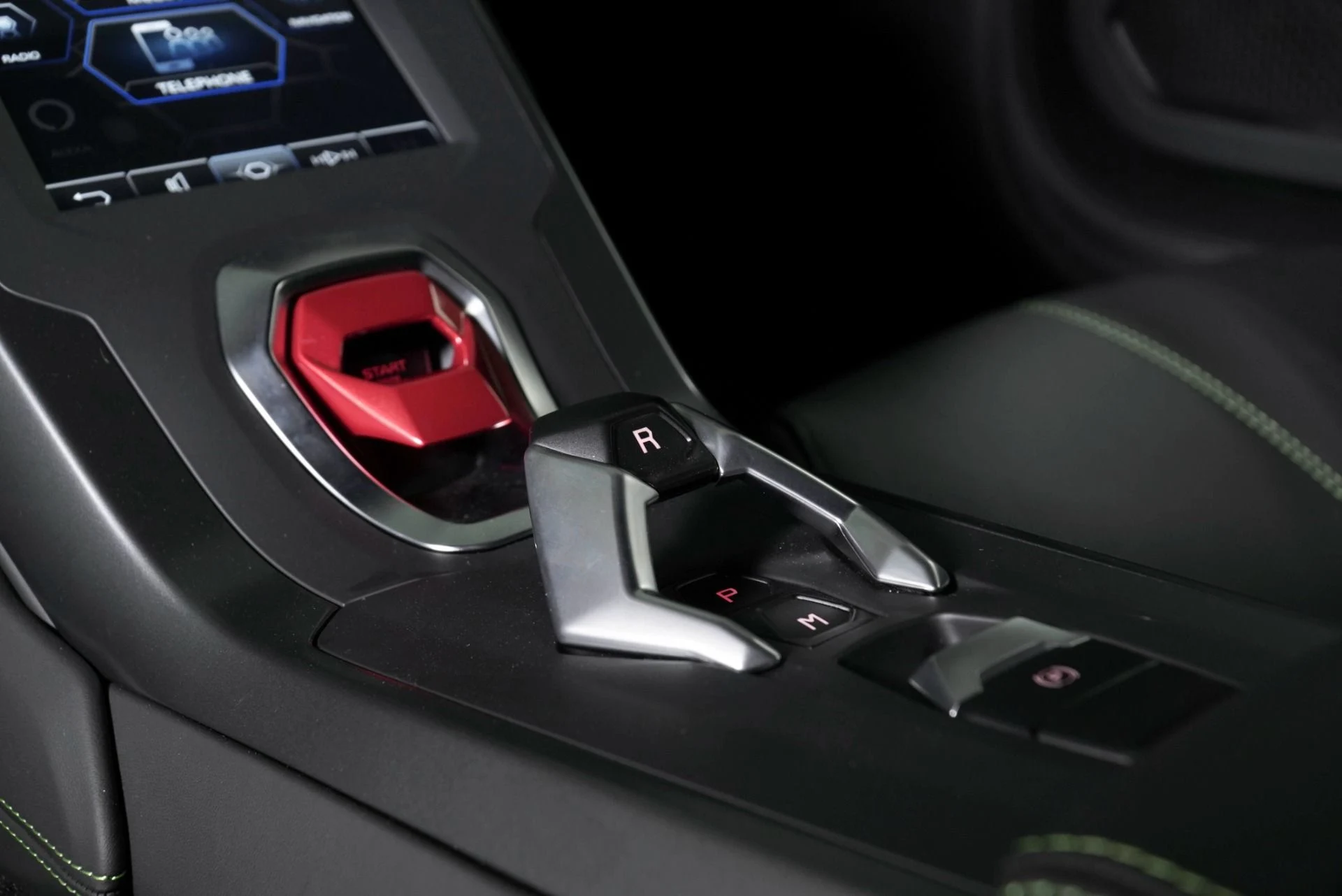 mph021_2229356282_Used_2022_Lamborghini_Huracan_EVO_1774468302_812c6e496e