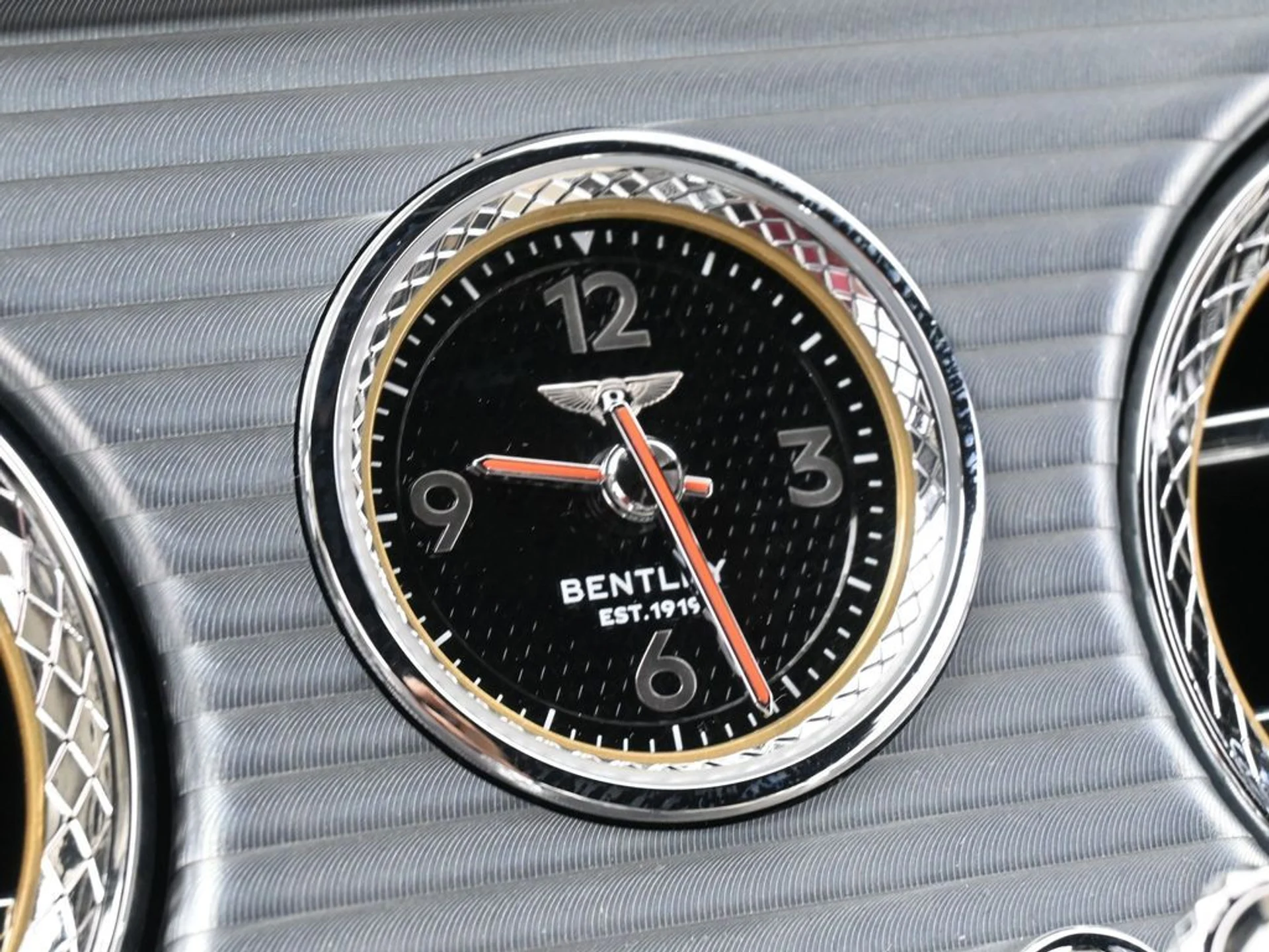 mph021_2229781771_5f2fdf3e257fcc32887deb962cf2be6fx_59b4b9b493